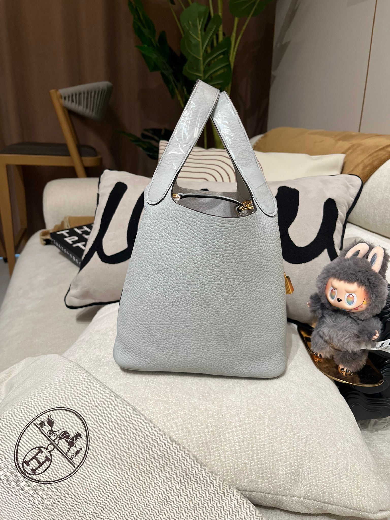 Hermes Picotin 18,STAMP B 聖杯藍， 100%Authentic ,98%new ✅收據副本✅Key lock ✅dust bag ✅box