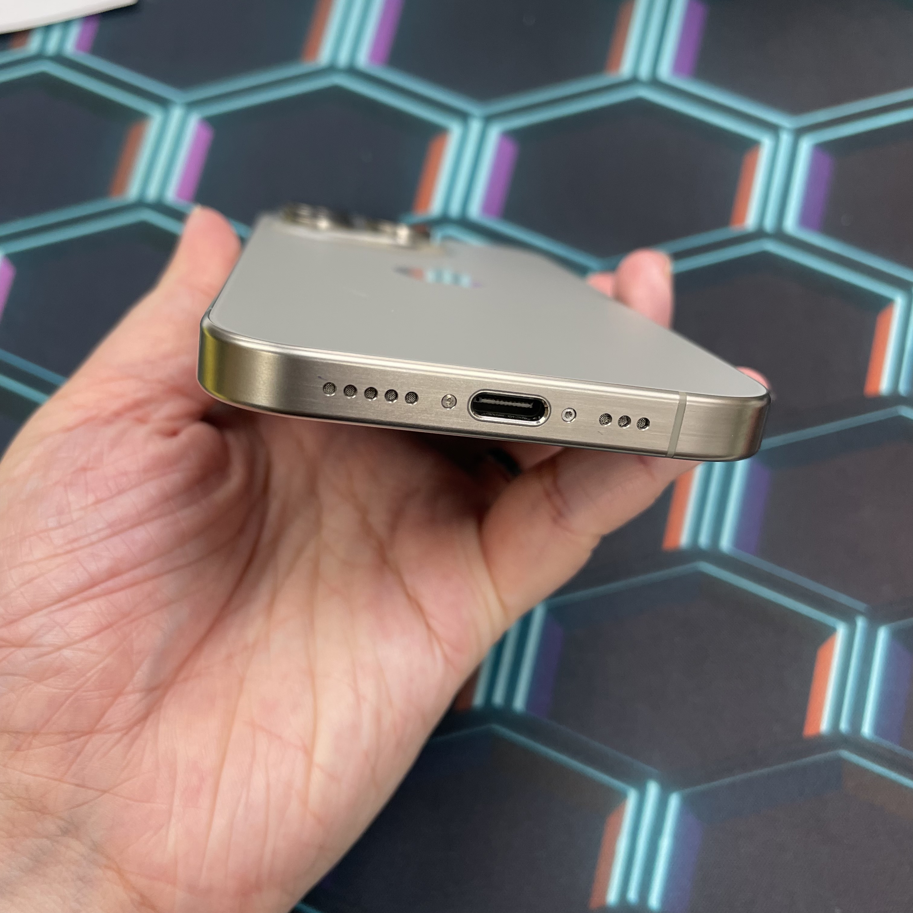 *5981 15 pro 完美機 128GB 電100 原色 gray