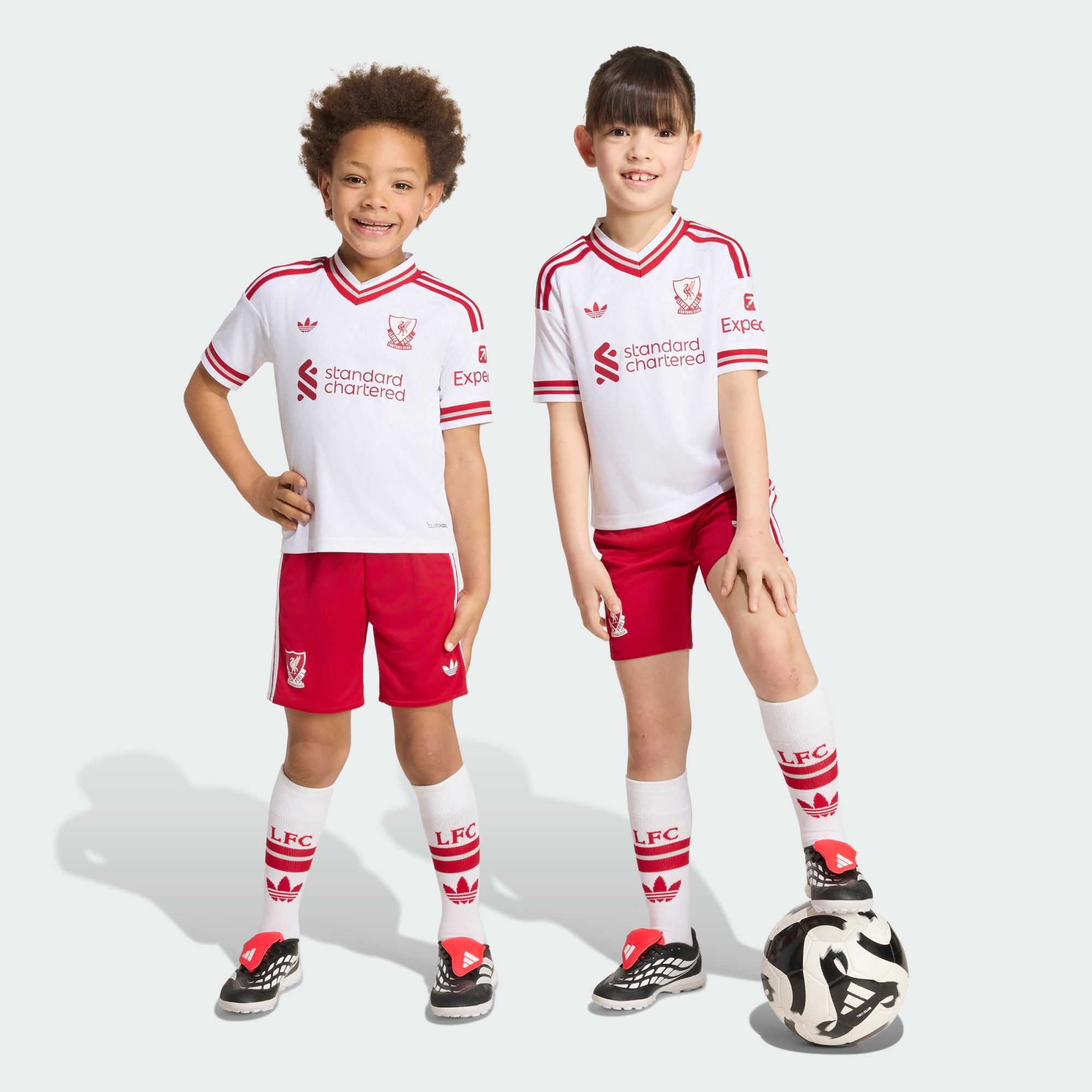 **🧒為小紅軍而設** Adidas Liverpool 利物浦 2026-27 作客幼童套裝球衣 KB8305