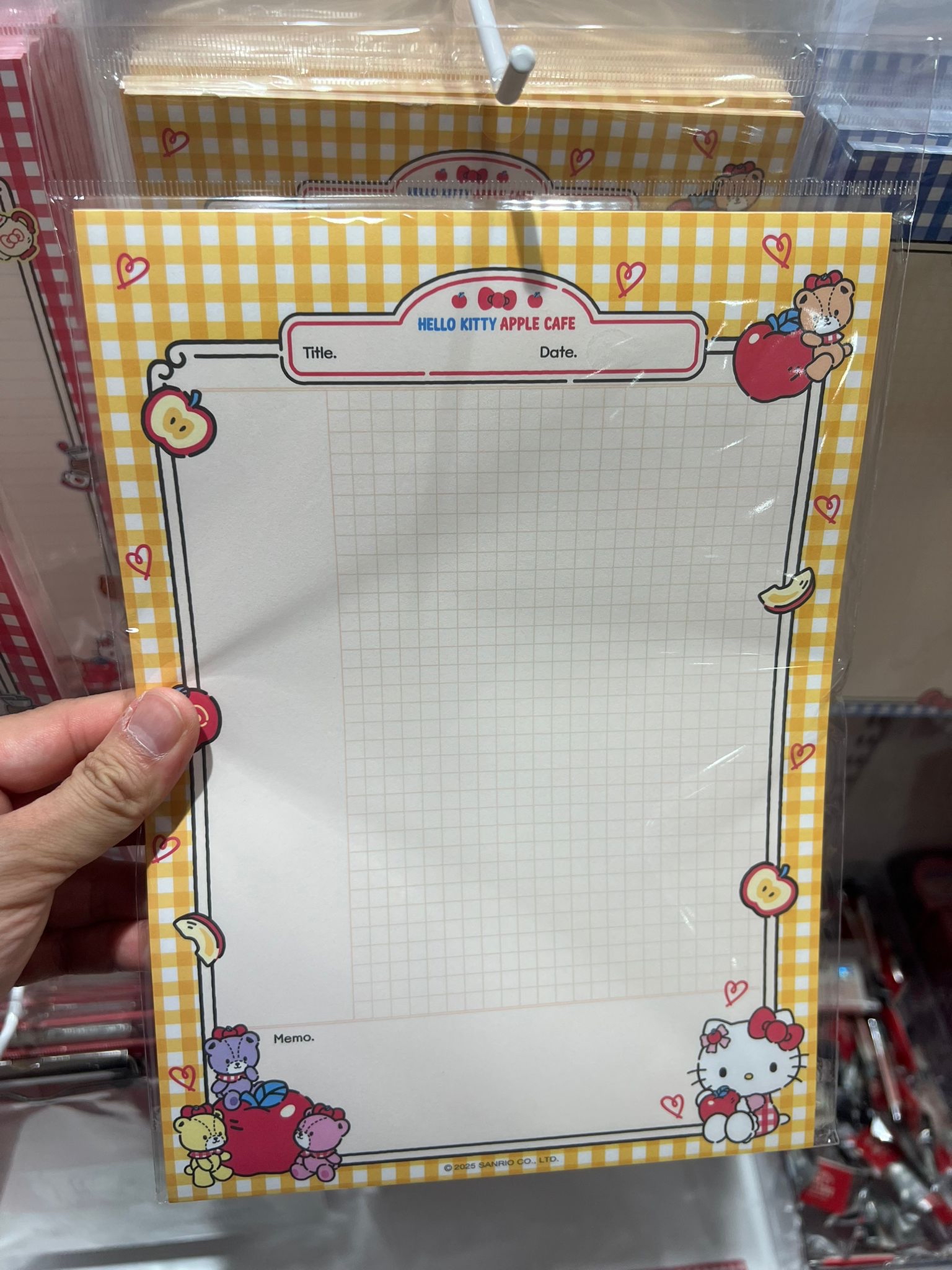 Hello Kitty Apple Cafe 單行紙