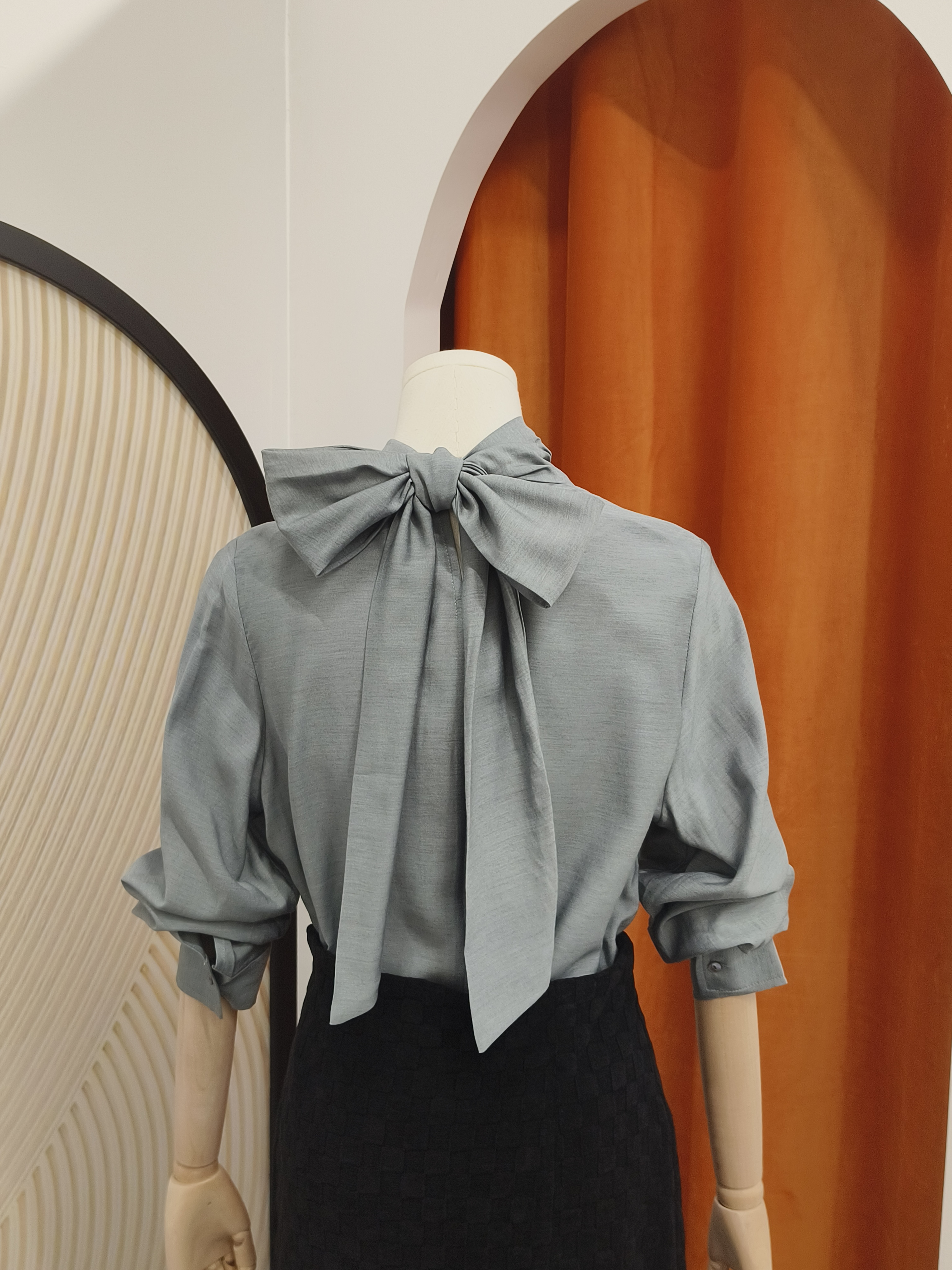 长袖系带衫 Long Sleeves Shirt with sash