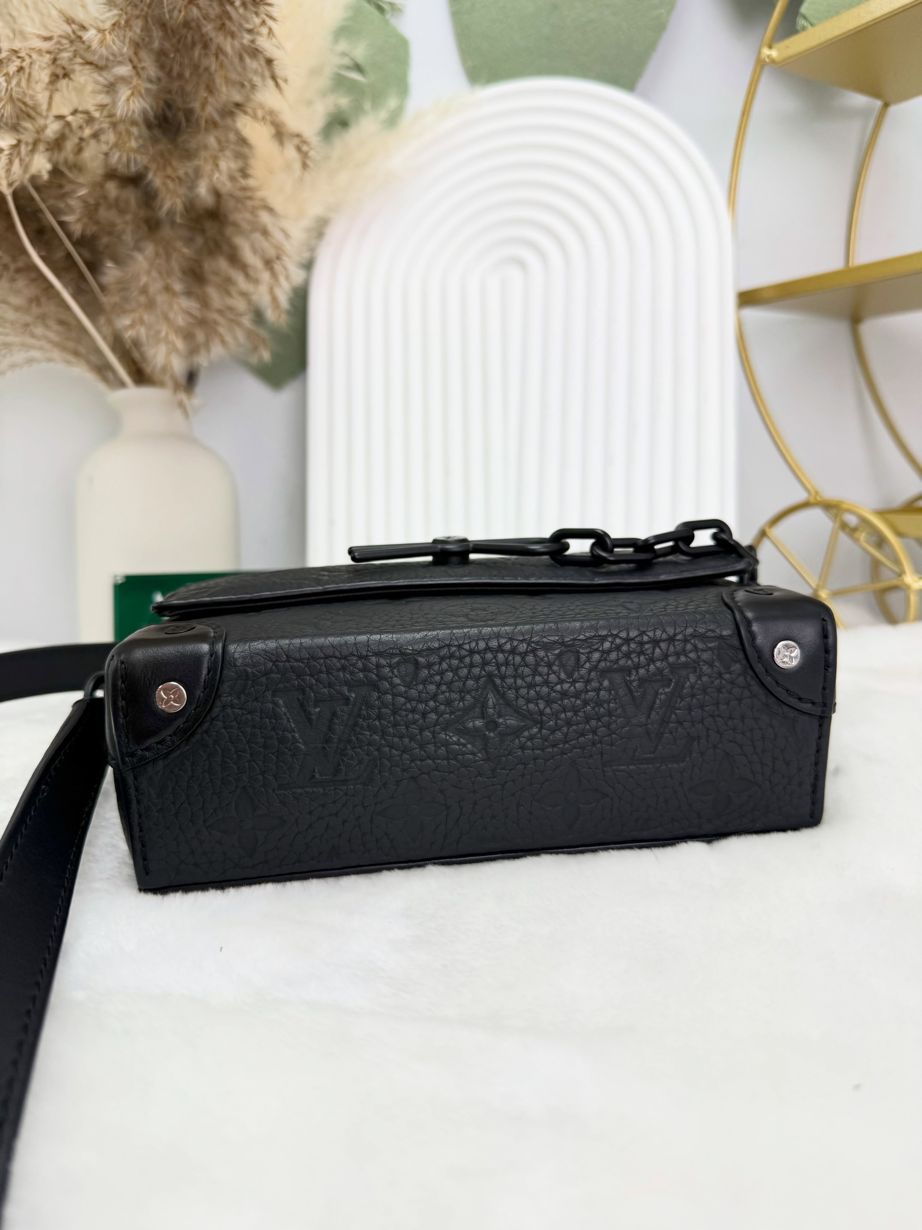 Lv🤍PRE OWNED 黑色真皮壓紋 Steamer 晶片款 🖤
