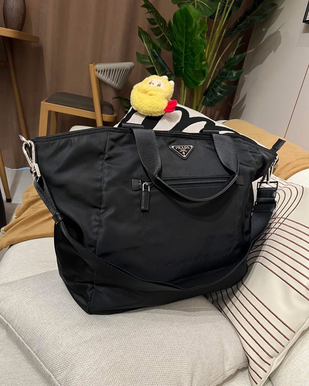 Prada nylon 2way bag   100%Authentic ,95%new