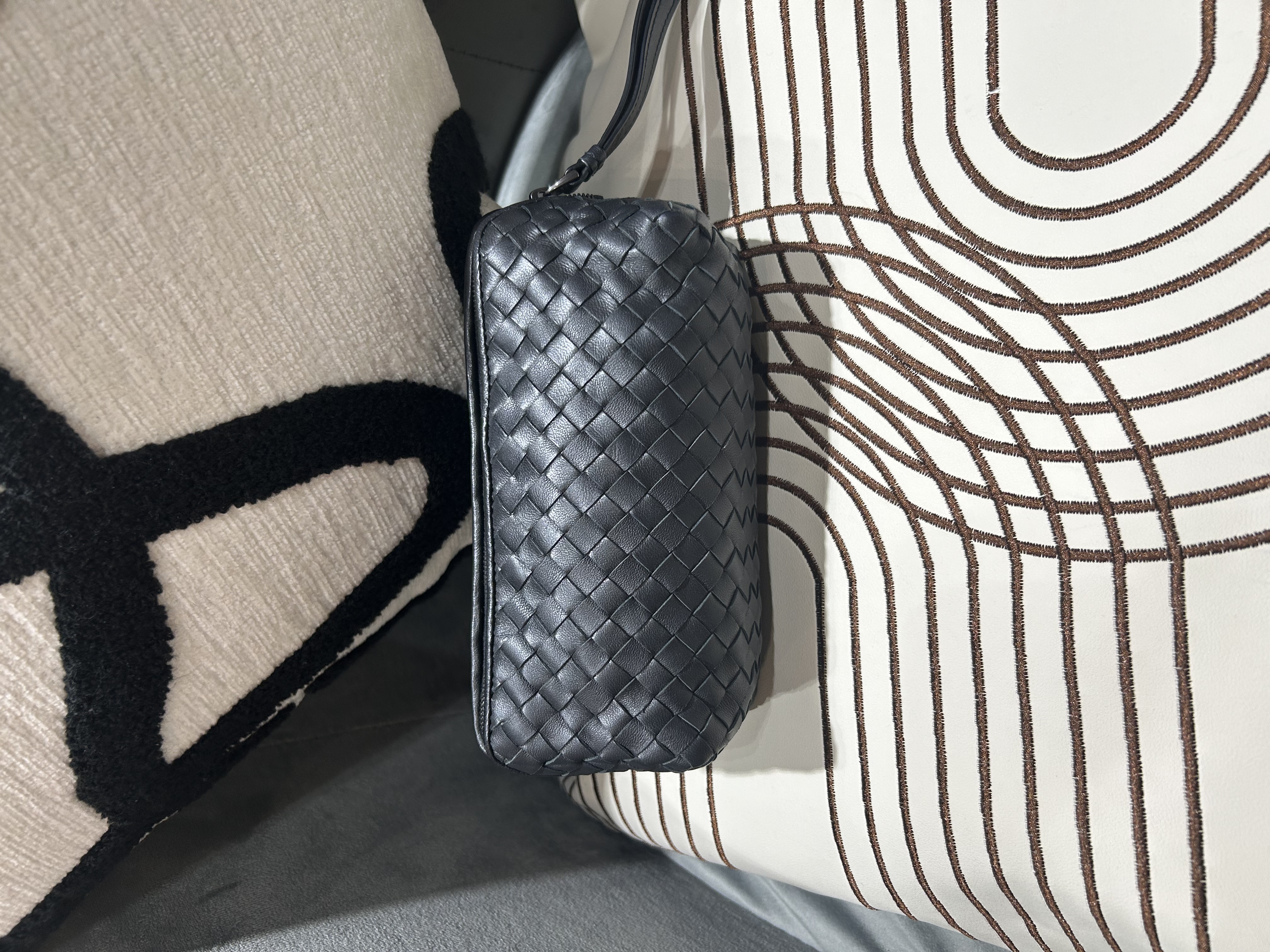 Bottega Veneta BV Clutch Black 100%Authentic, 99%New ✅Dust bag