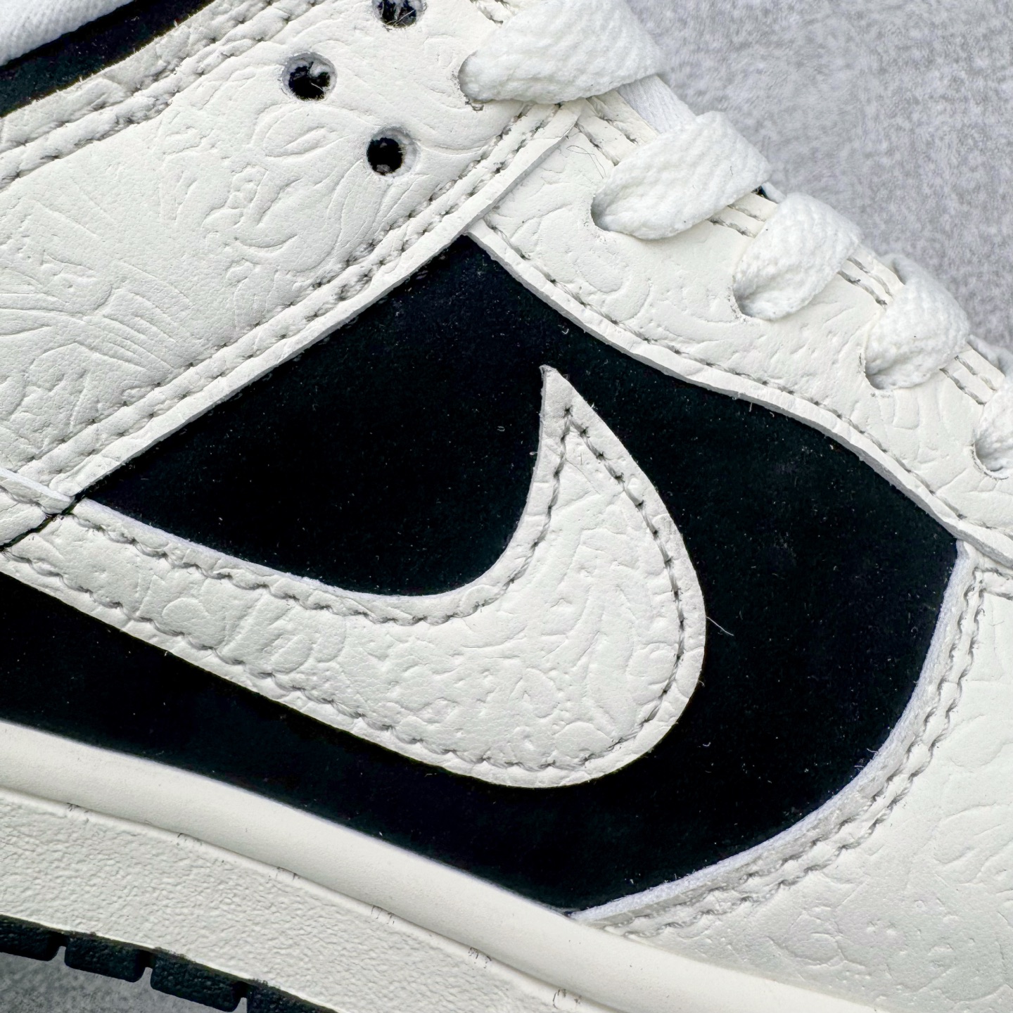 Nike SB Dunk Low IF3944-001 