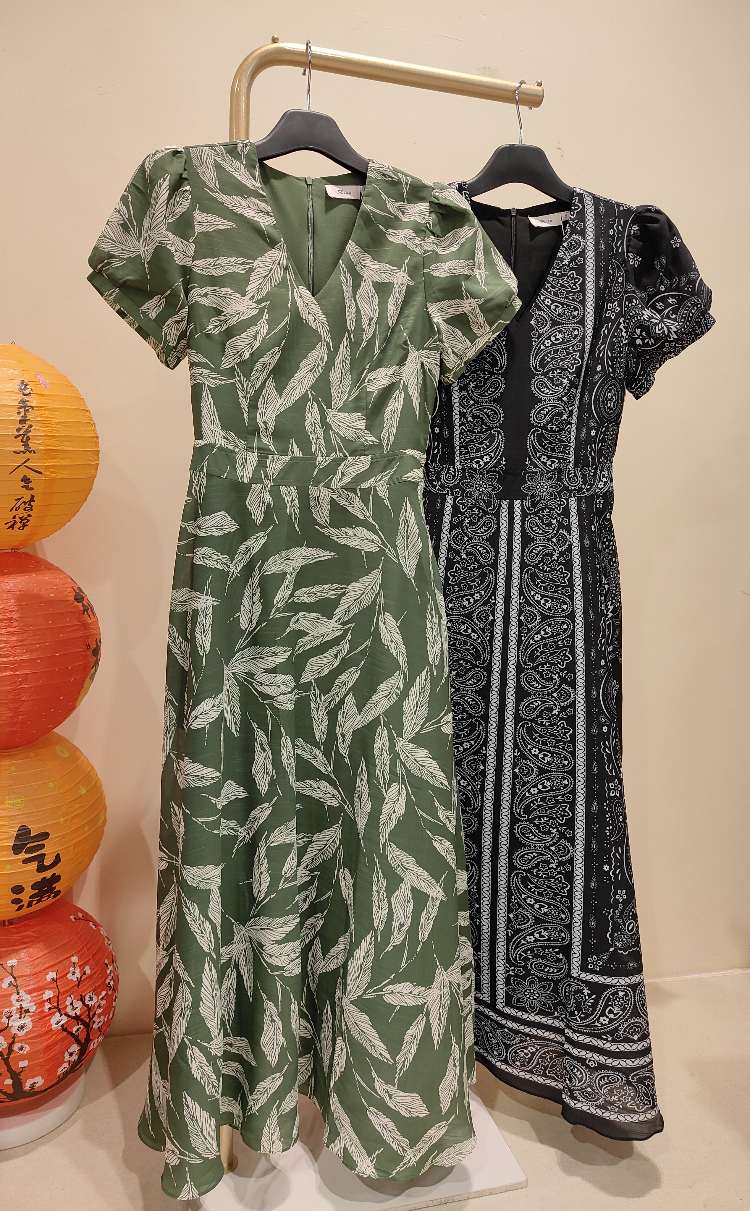 独家修身V领连身裙 1732