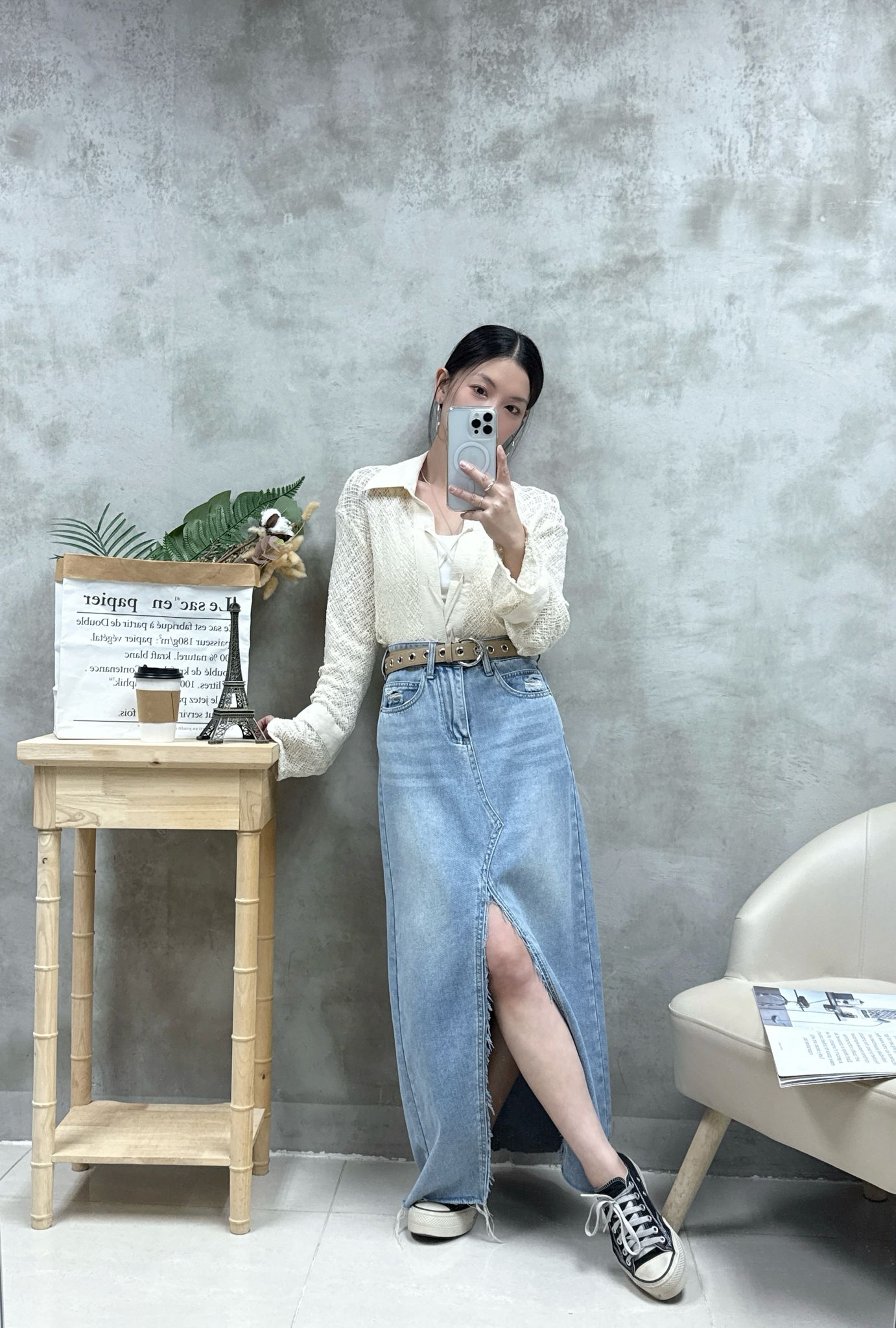 C05 交叉領網紋恤衫