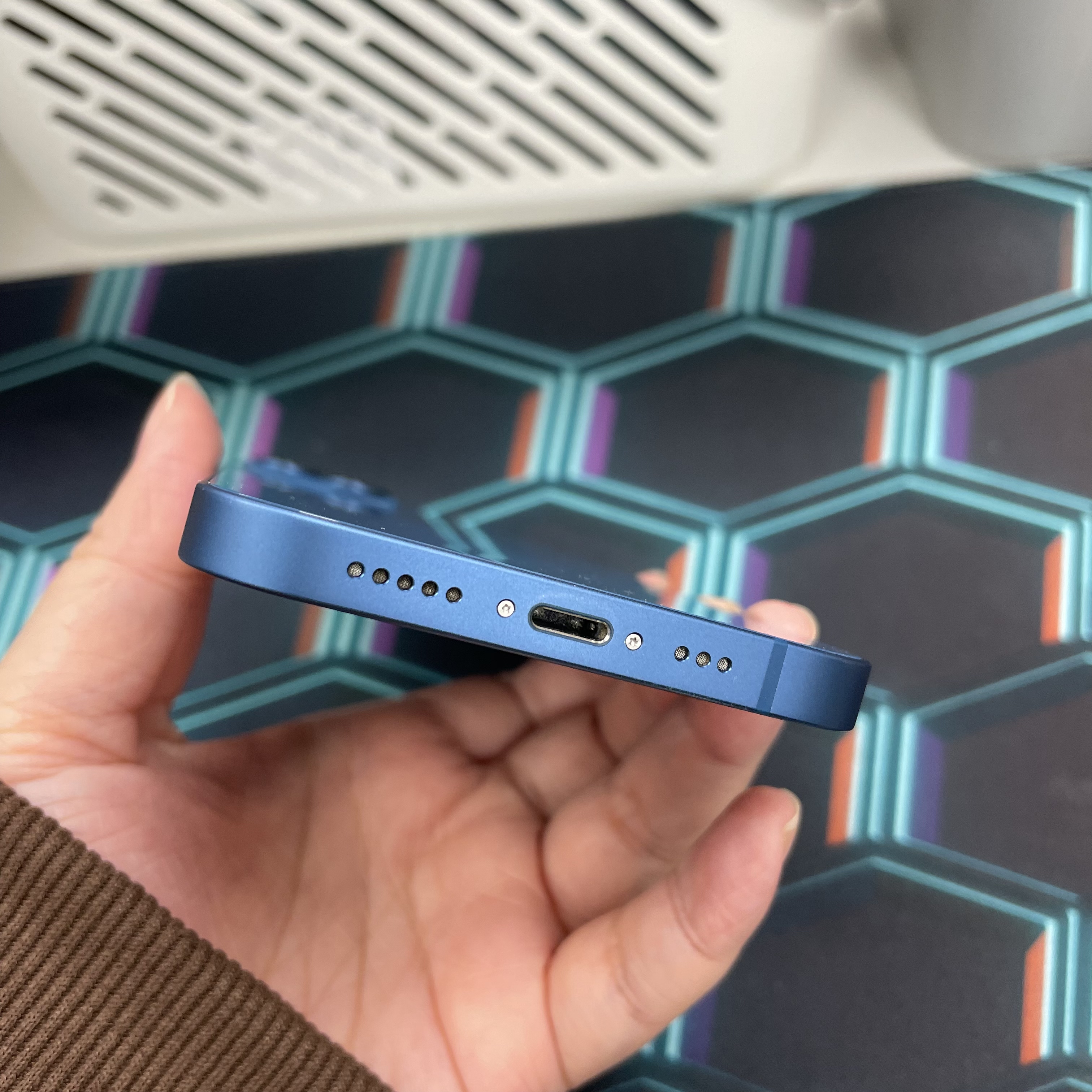 *5780 13 勁靚機 128GB 電83 藍色 blue