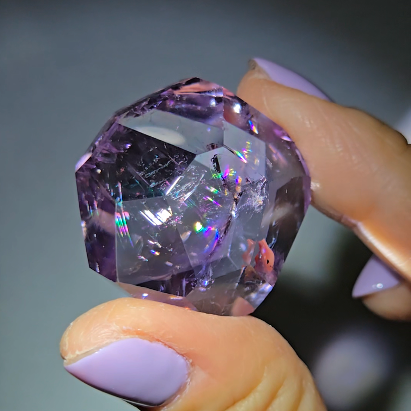 Amethyst pocket stone with stunning rainbows - AME61