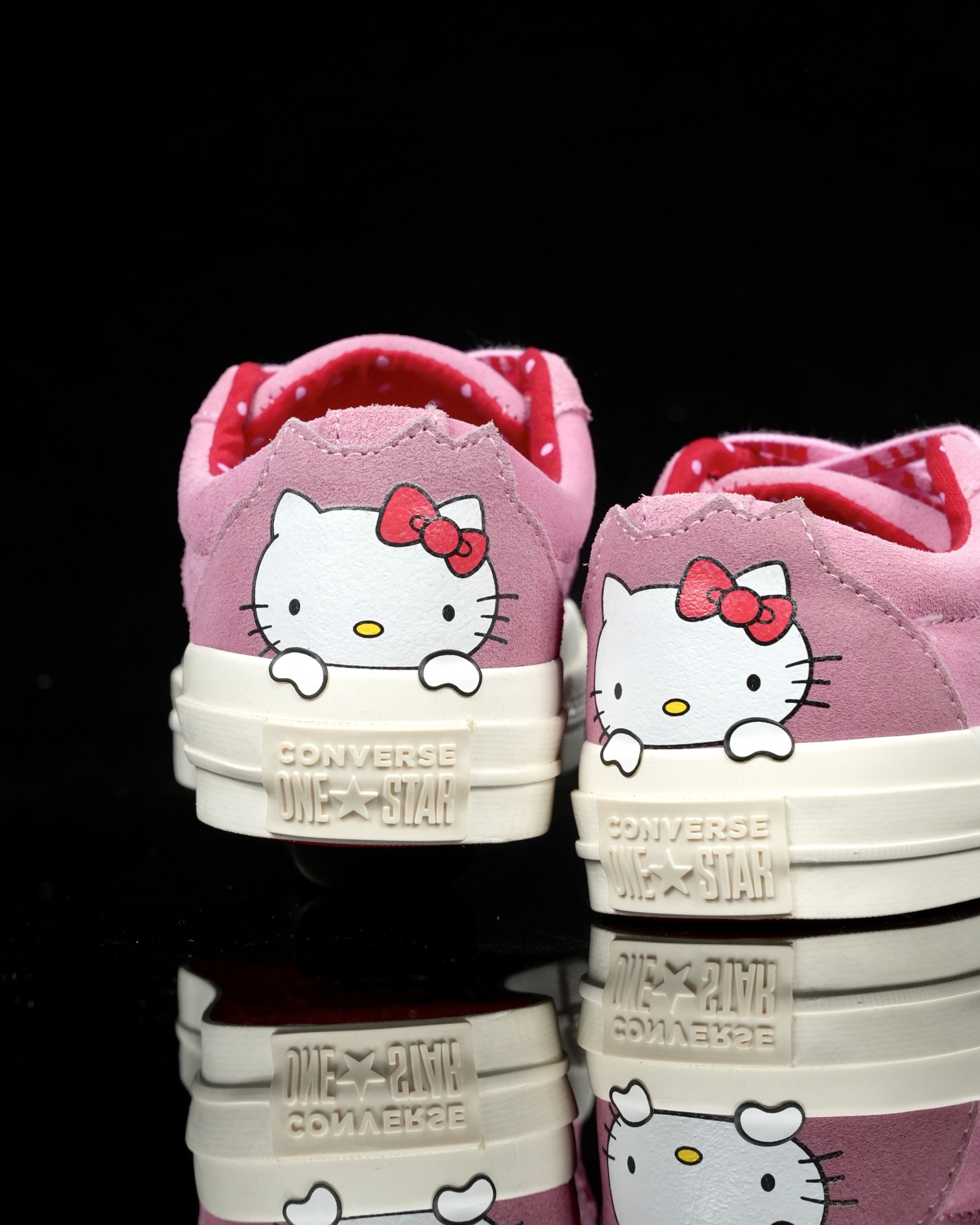 Converse One StarOx Hello Kitty 162939C