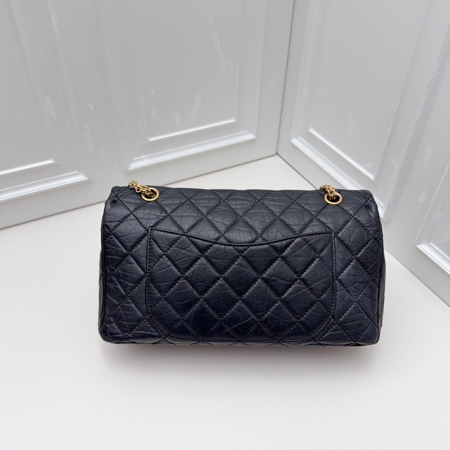 【預訂貨品】CHANEL黑金復古金扣腋下包