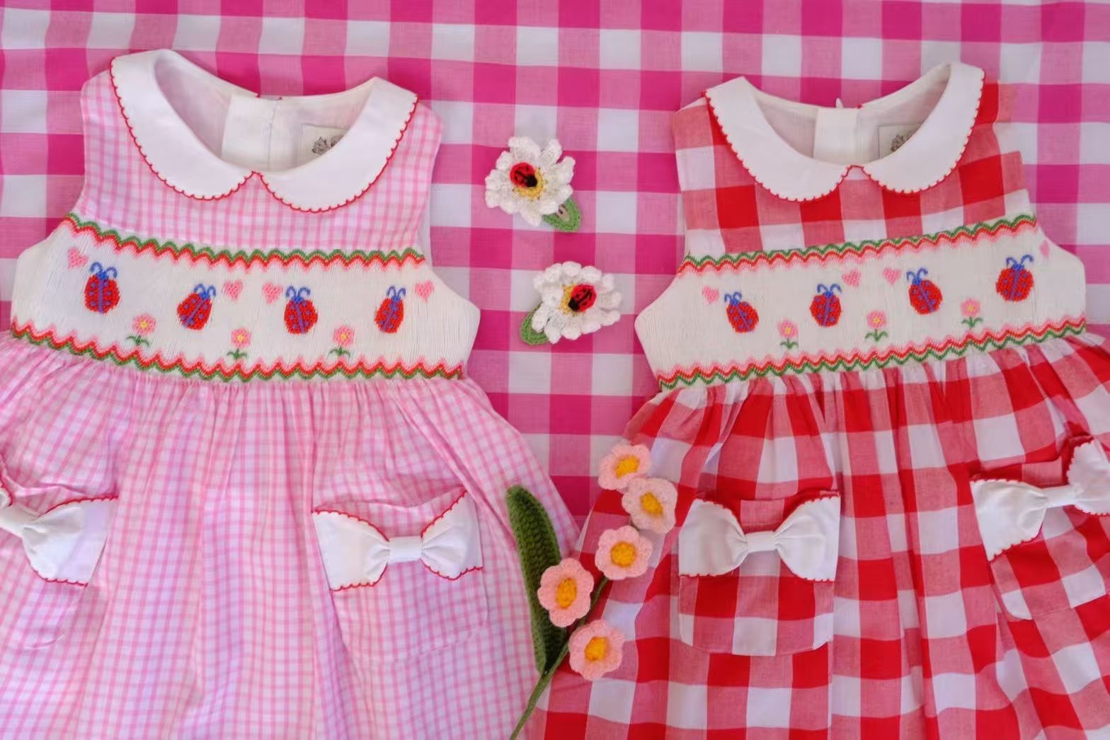 0630 打攬手工刺繡格仔連身裙