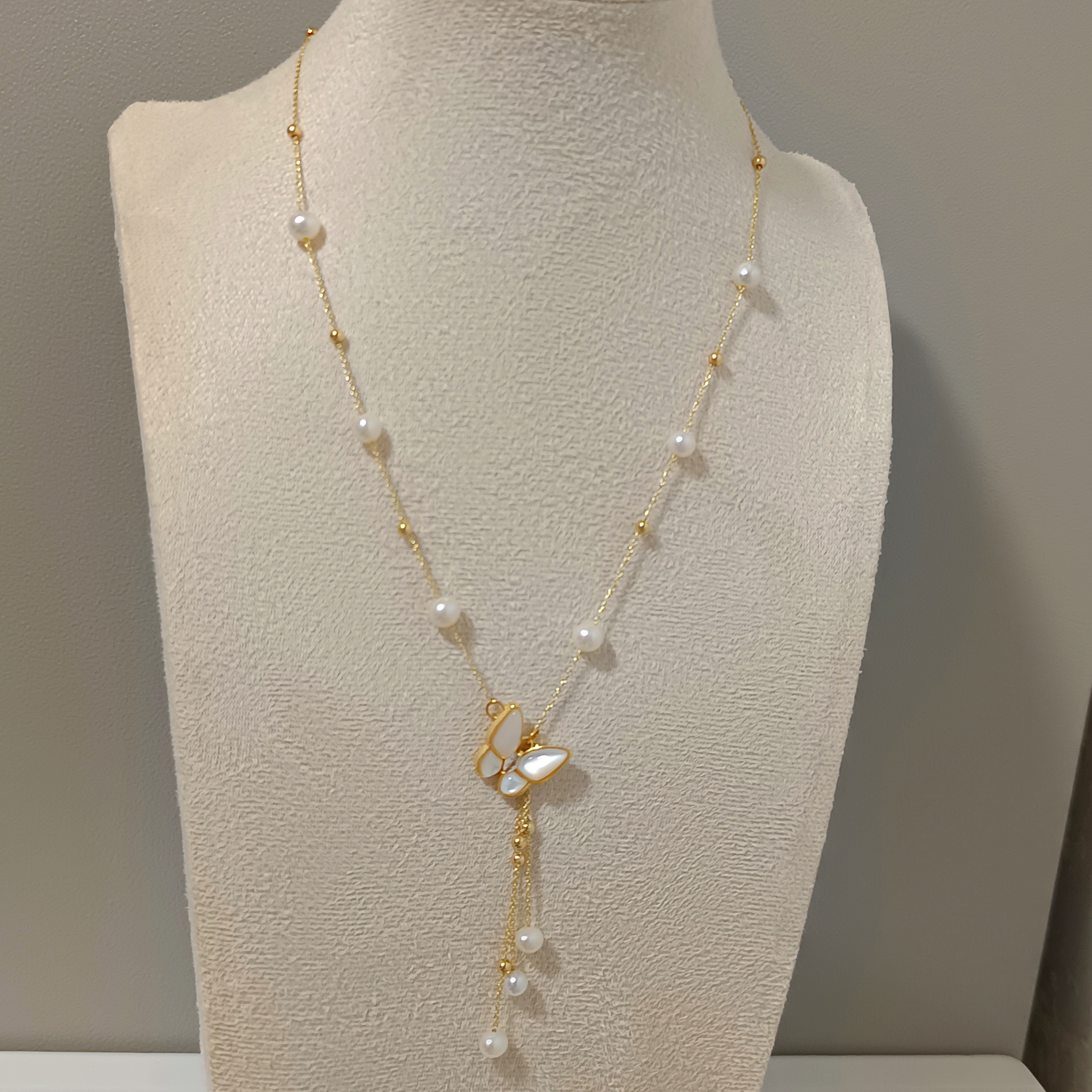 特價品‼️近正圓強光淡水無核白珠注金母貝蝴蝶滿天星套鍊