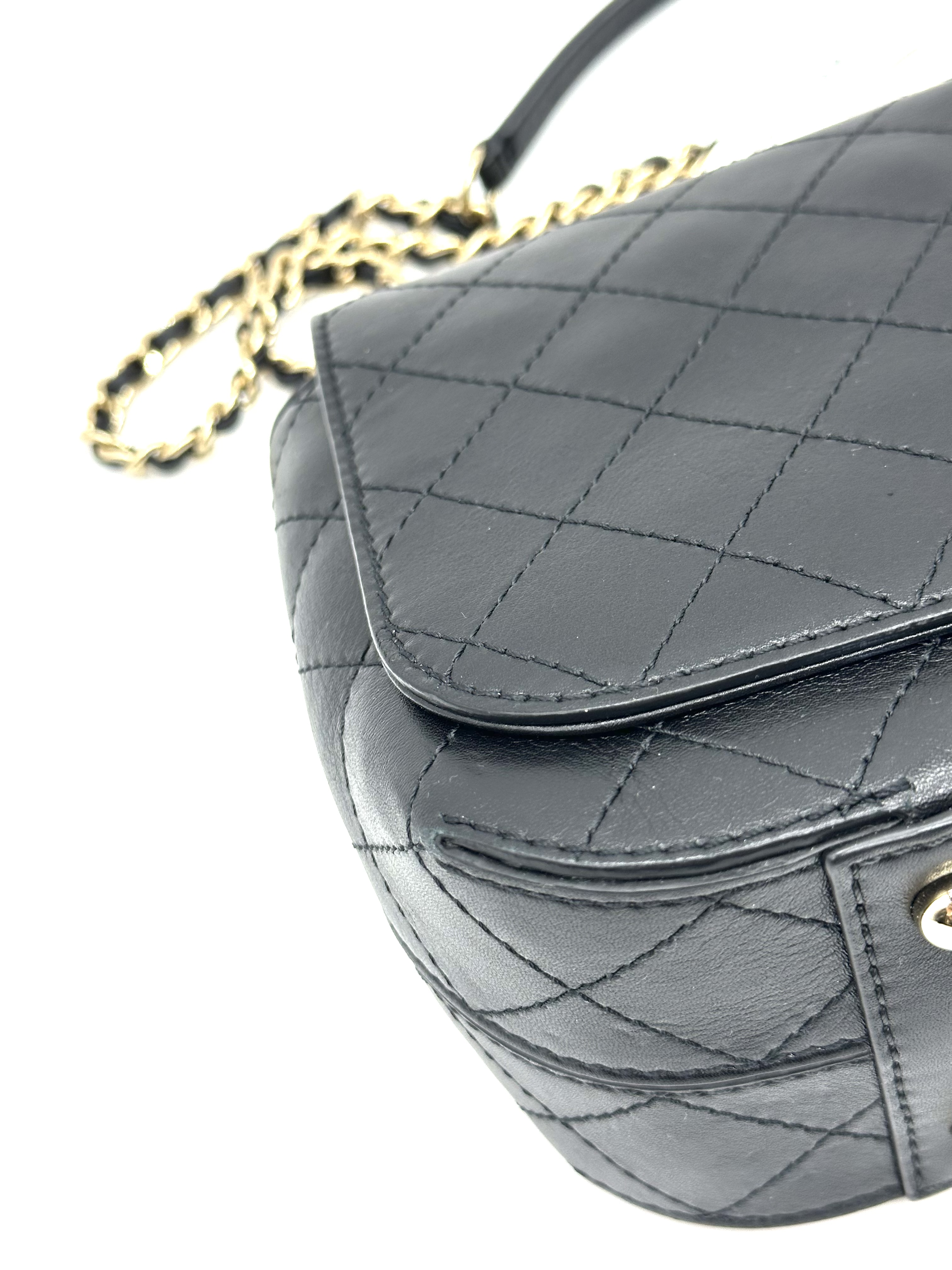 Pre-Owned Chanel Calfskin Stitched CC Case Flap Bag / Product Code: 26040910