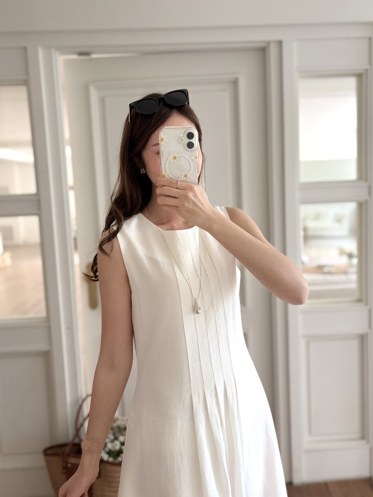 Linen Pintuck Dress (Ivory)