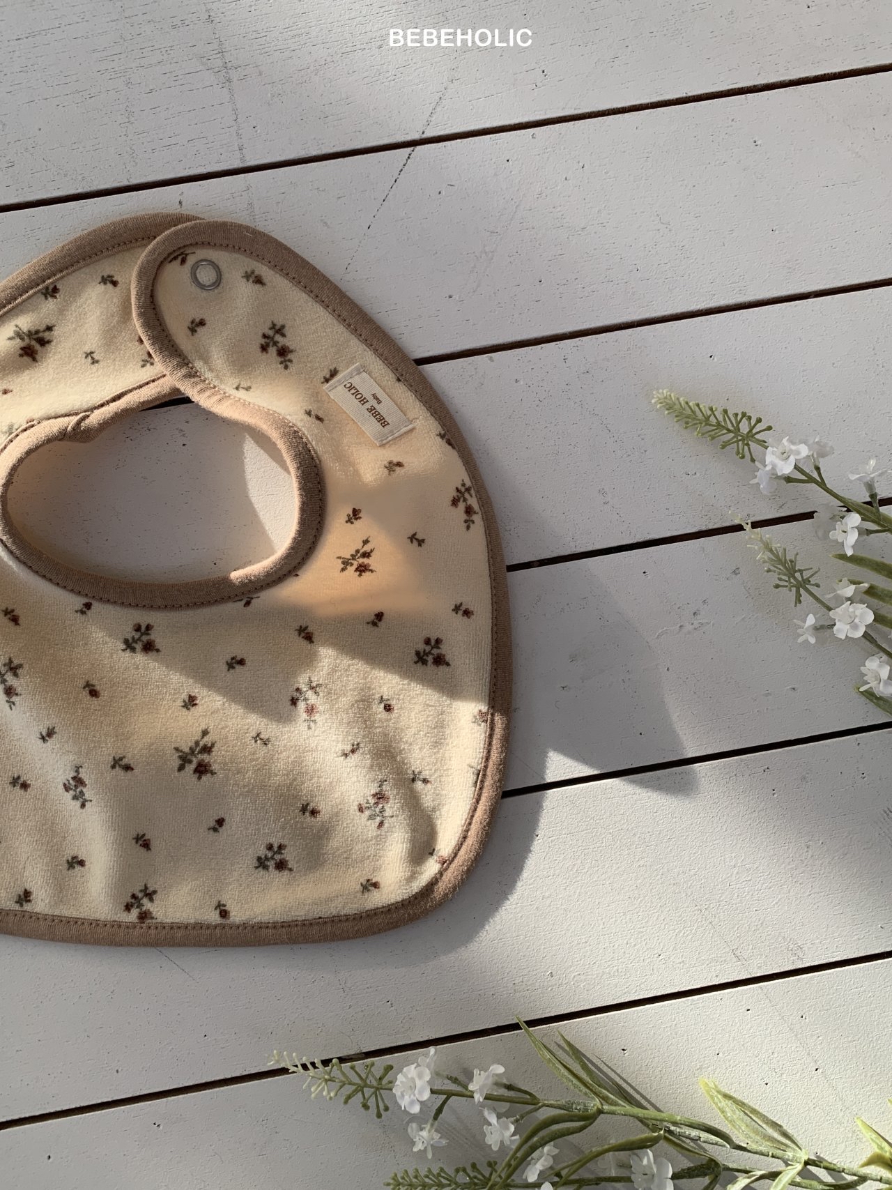 🌸預訂 韓國直送🌸🇰🇷BEBEHOLIC三色標籤碎花圍兜