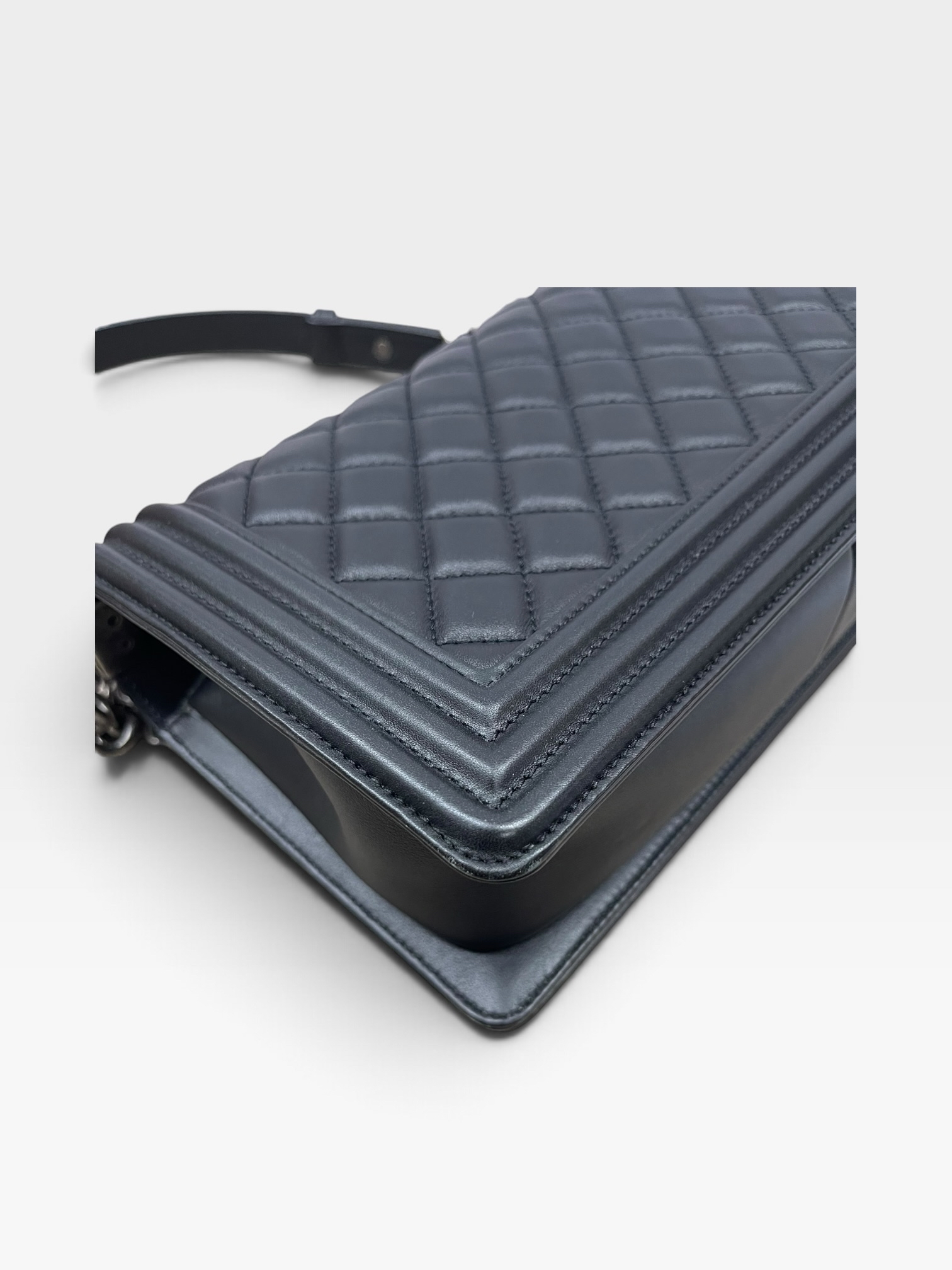 Pre-Owned CHANEL Boy Chanel / Product Code:  102808