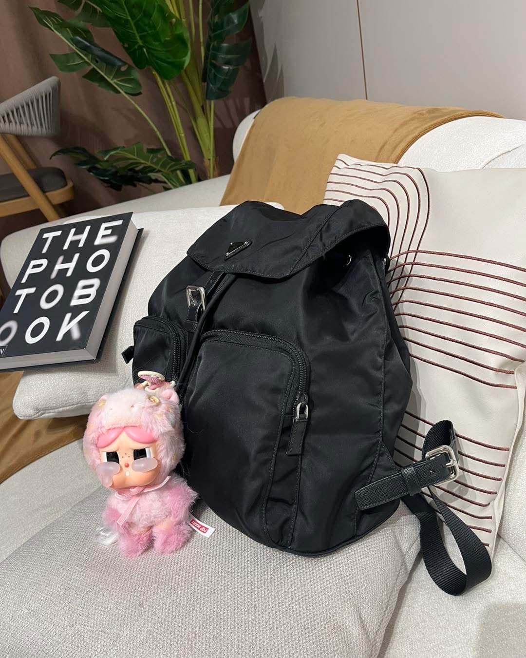 PRADA Backpack 1BZ005 經典三角LOGO nylon 100%Authentic, 98%New ✅ Certificate Card✅Dust bag