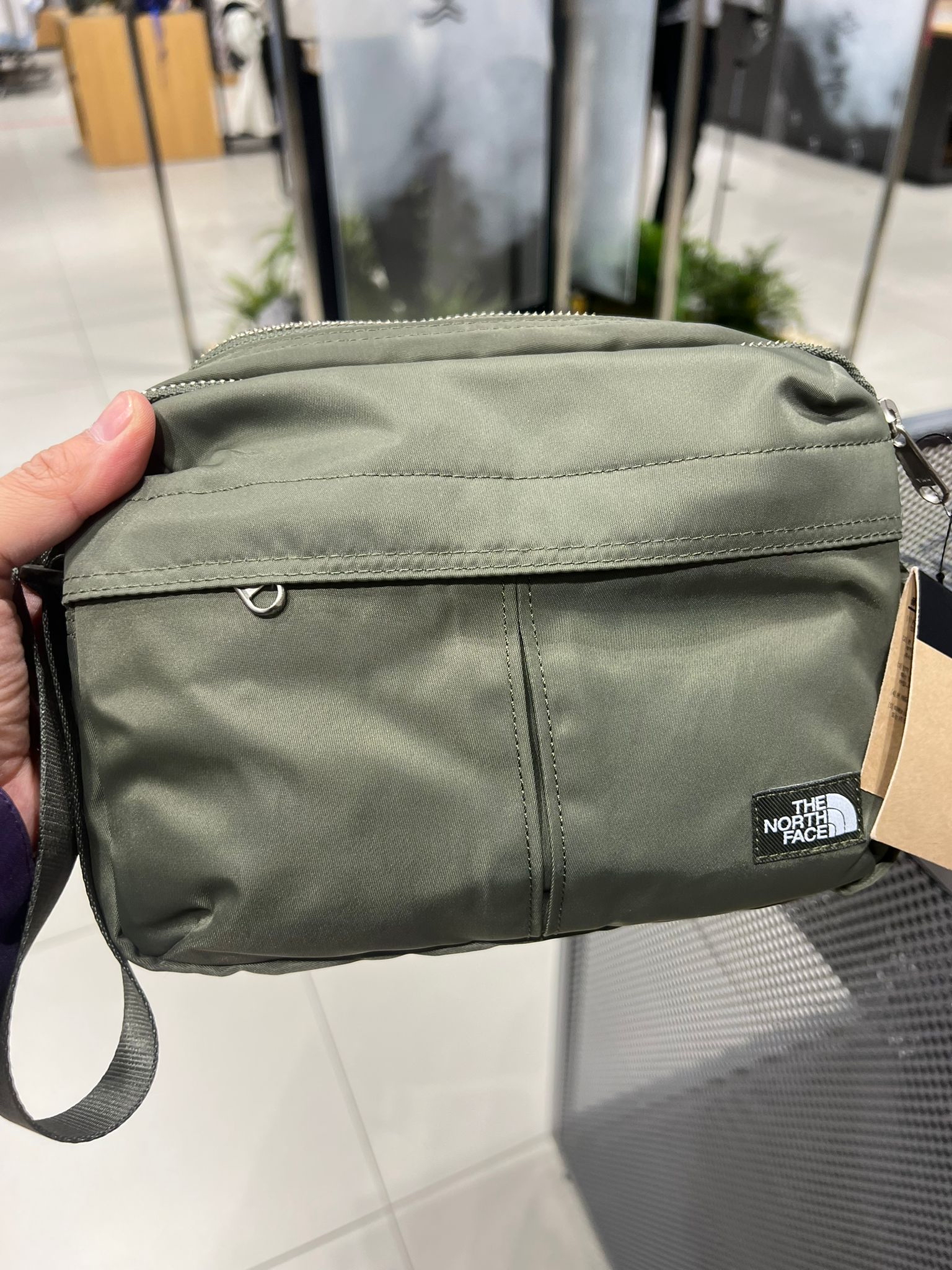 The North Face 尼龍質地斜孭袋