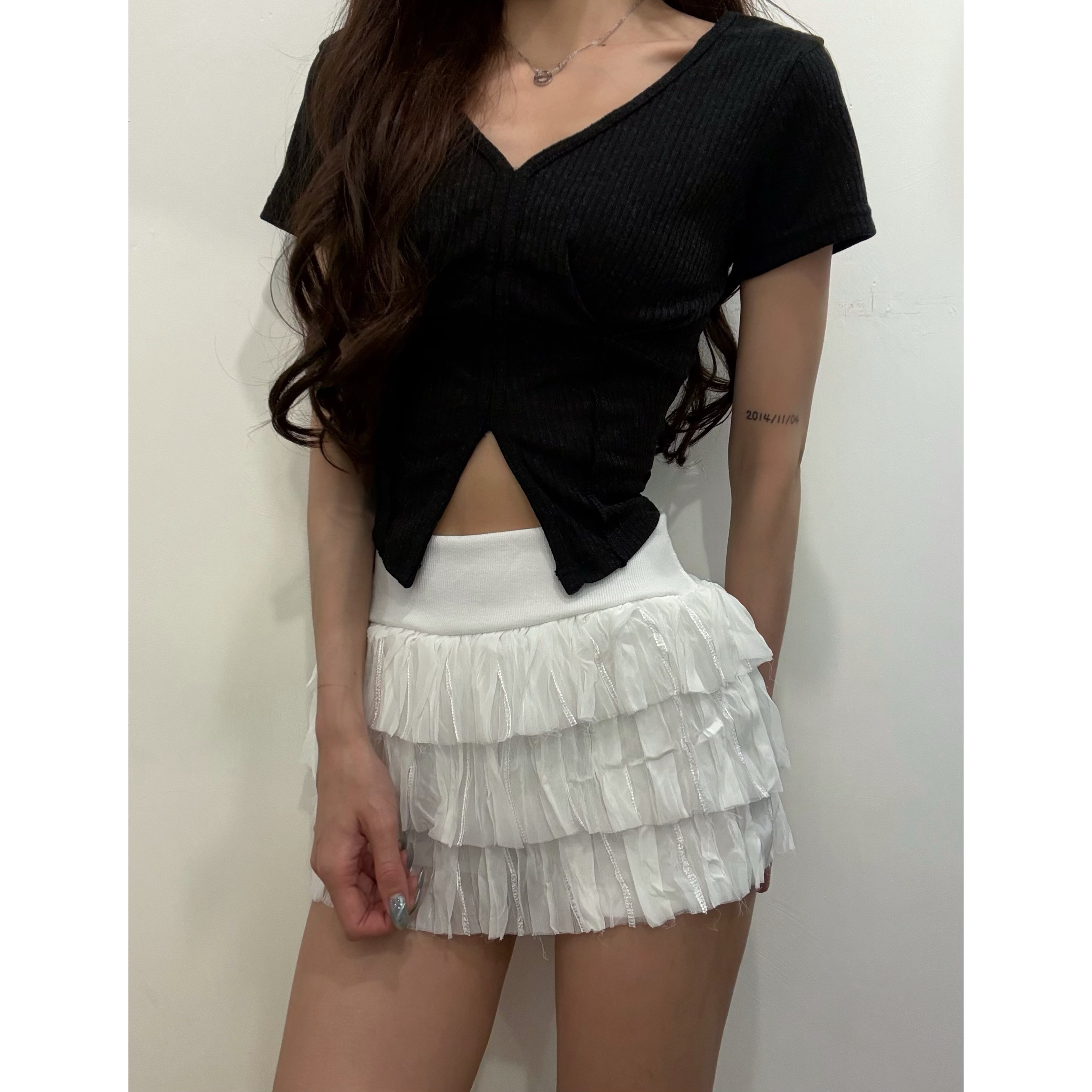新品價5月22截💙2605R《INVERTED V-HEM CROP》