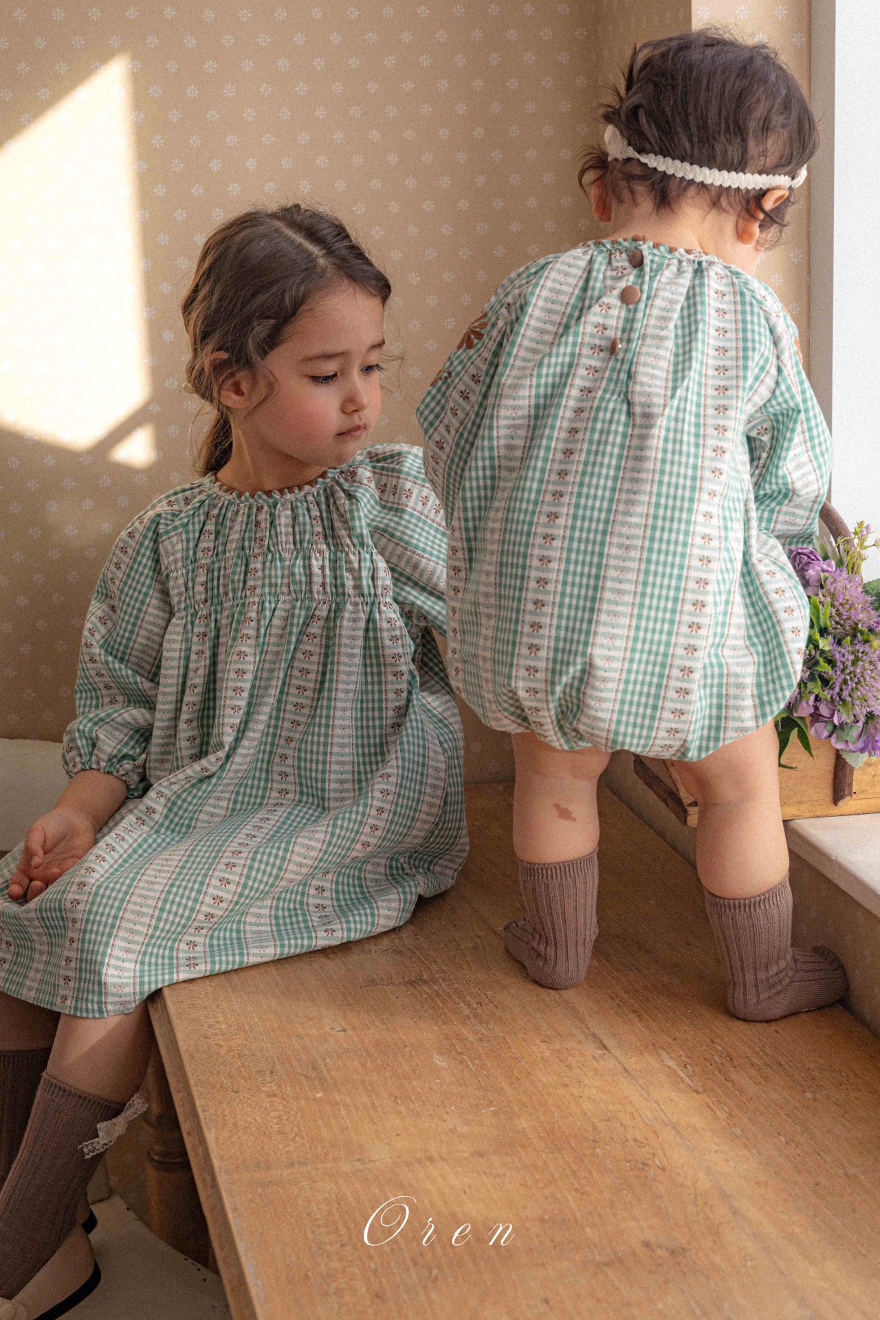 格仔刺繡花花 Jumpsuit / 連身裙