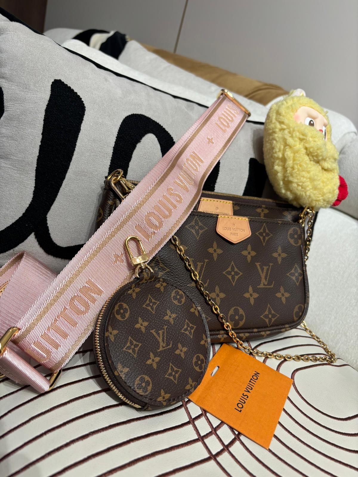 Lv Multi Pochette Accessoires 5合1 100%Authentic ,95%new ✅dust bag✅strap