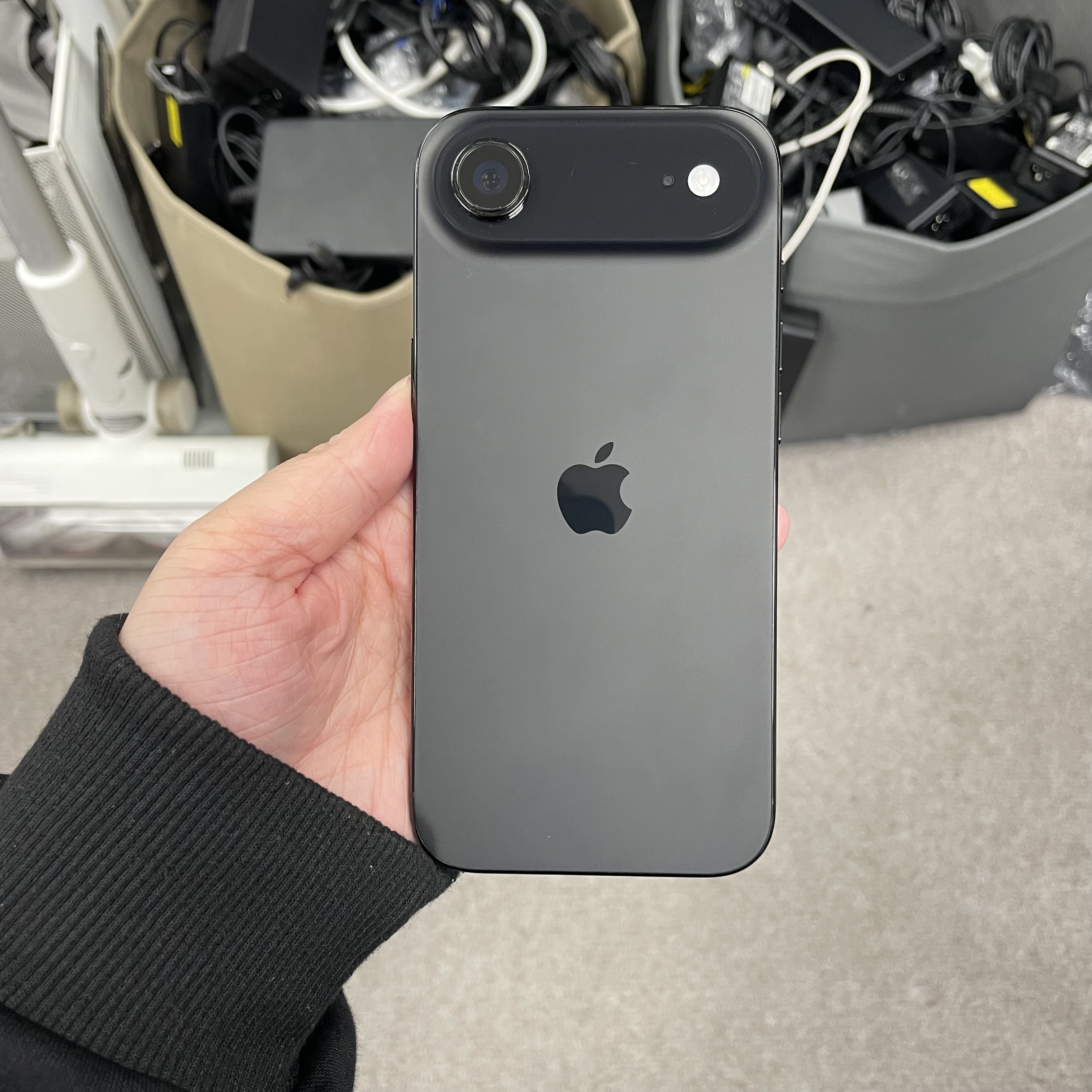 *5952 17 Air 完美機 256GB 電100 黑色 black