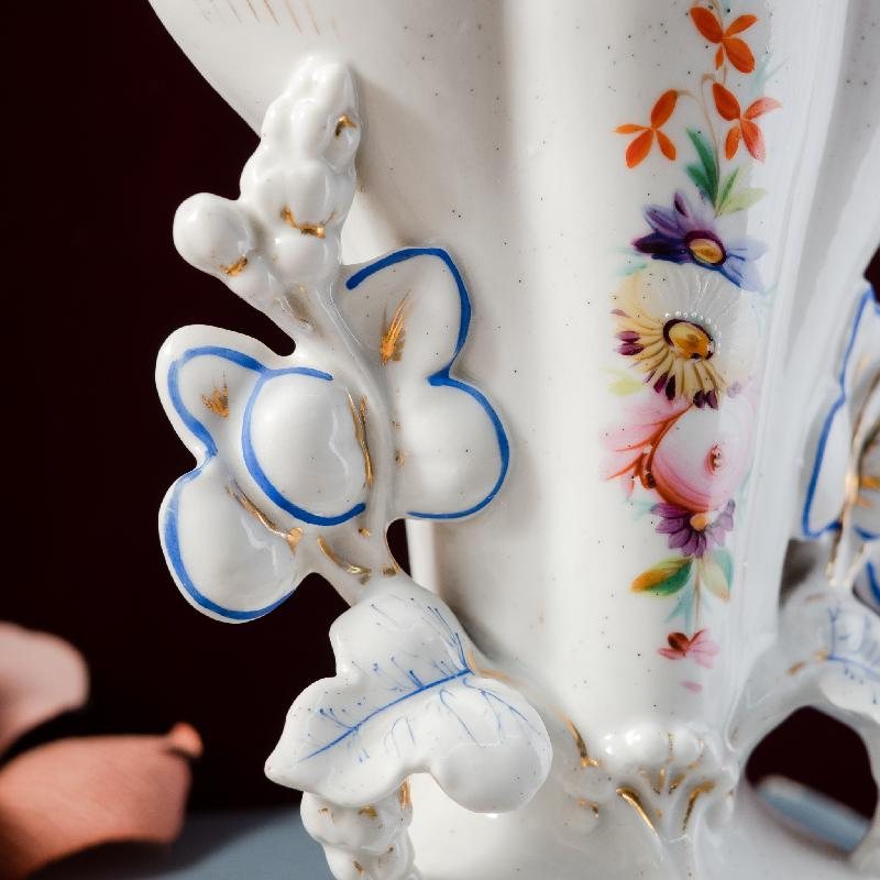 Antique Victorian c.a.1860s Hand paint Floral Foliage Shaped Vase/Spill Vase (MT1546-3)