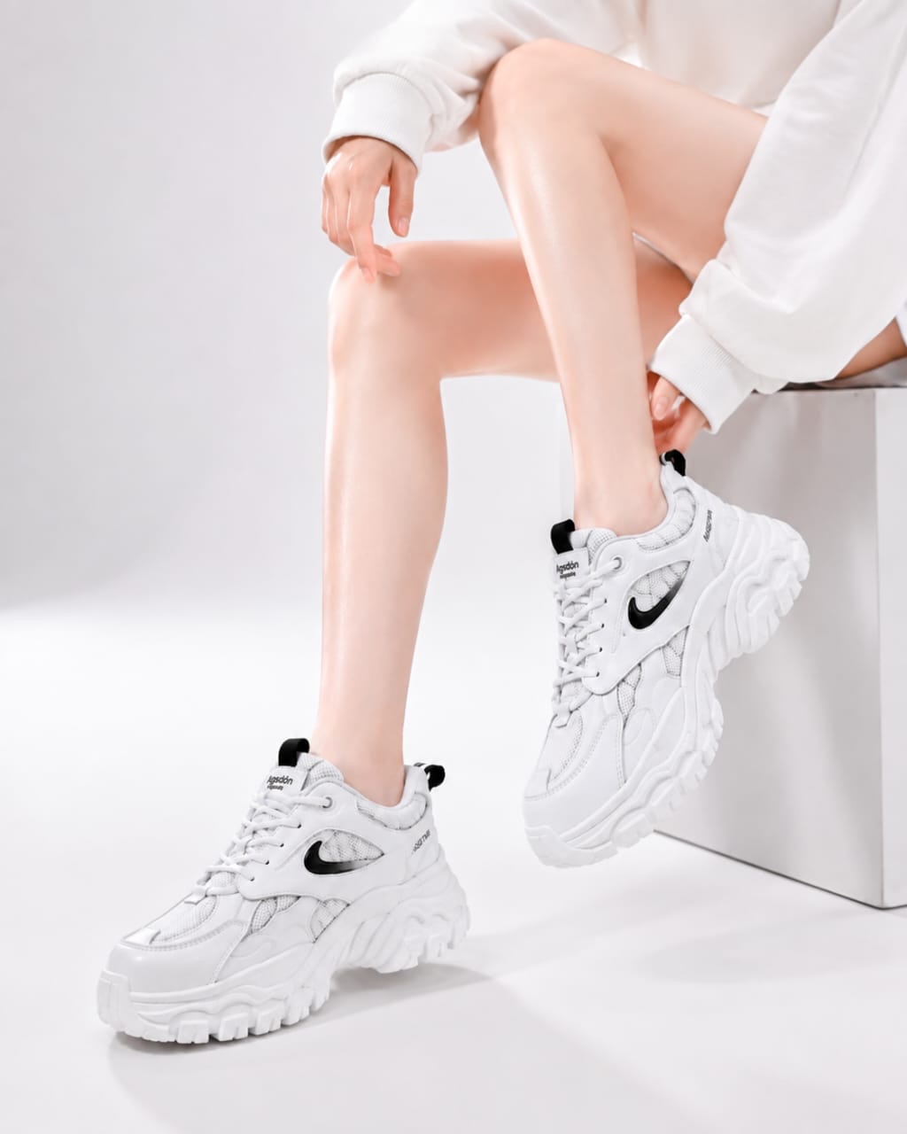 84022 Elara Sport Shoes