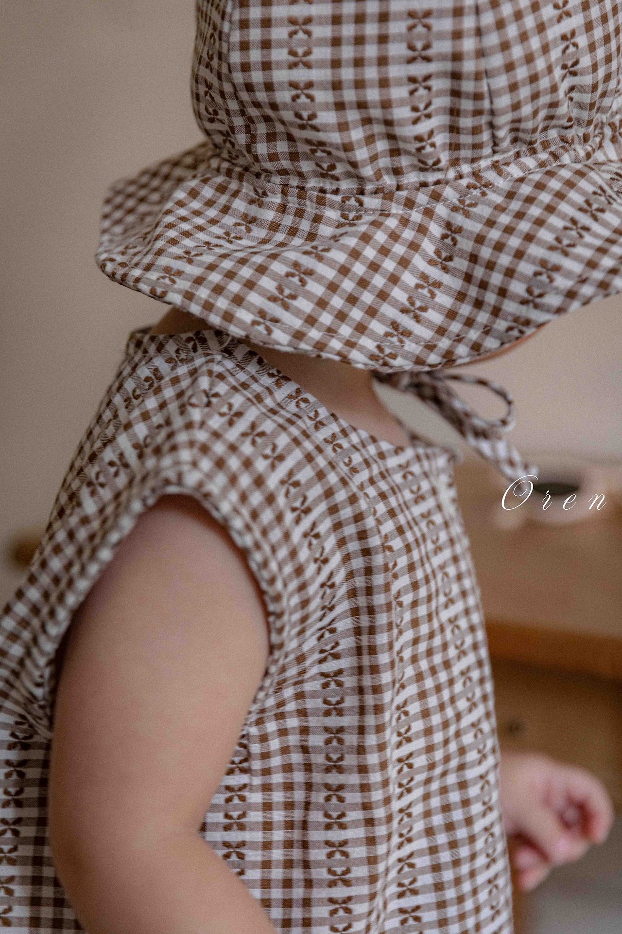 ☀️預訂 韓國直送☀️🇰🇷Oren Camille 棕色提花背心連身服/漁夫帽