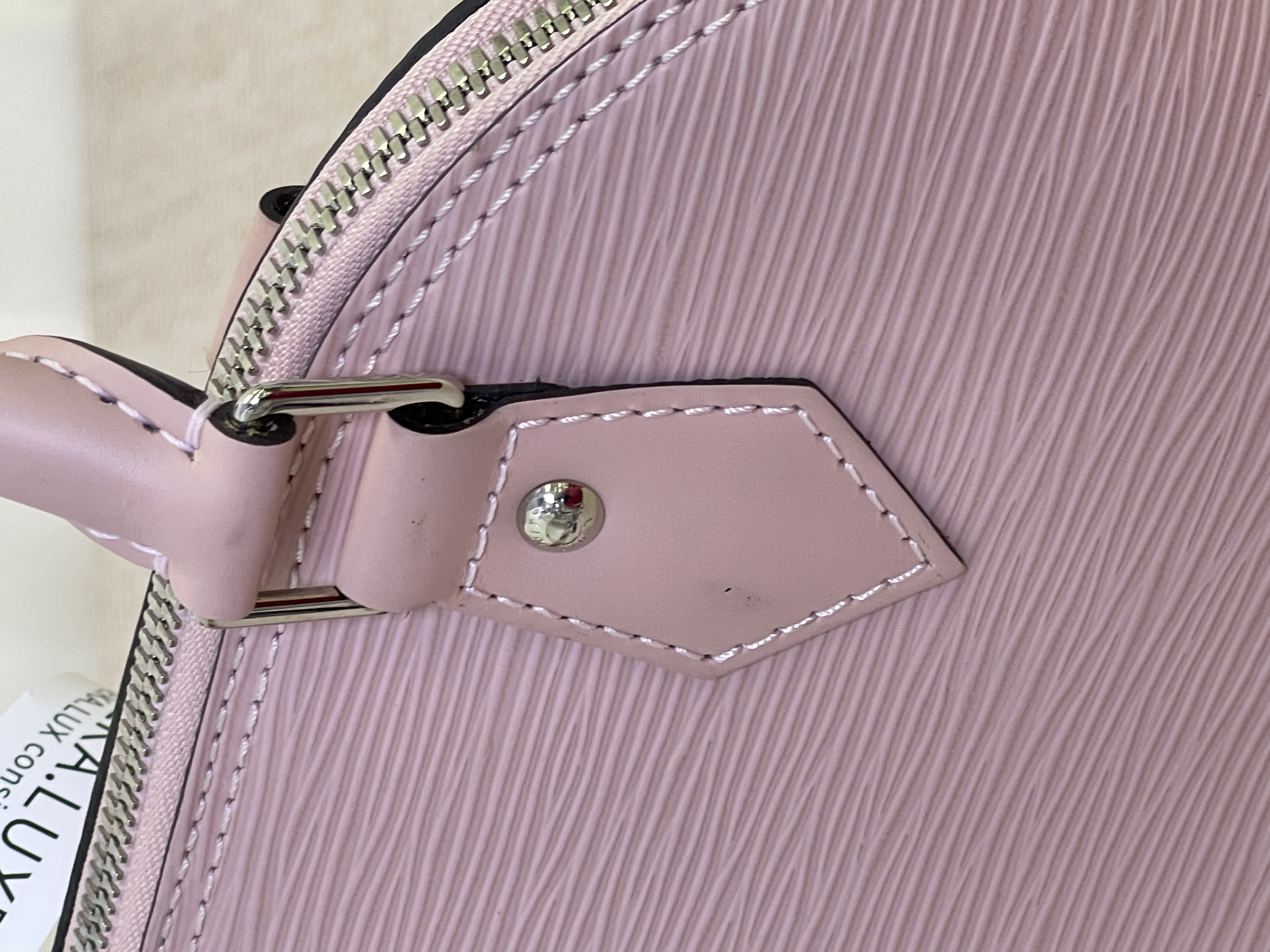 Pre owned Louis Vuitton Epi Alma BB / Product Code: 26031103