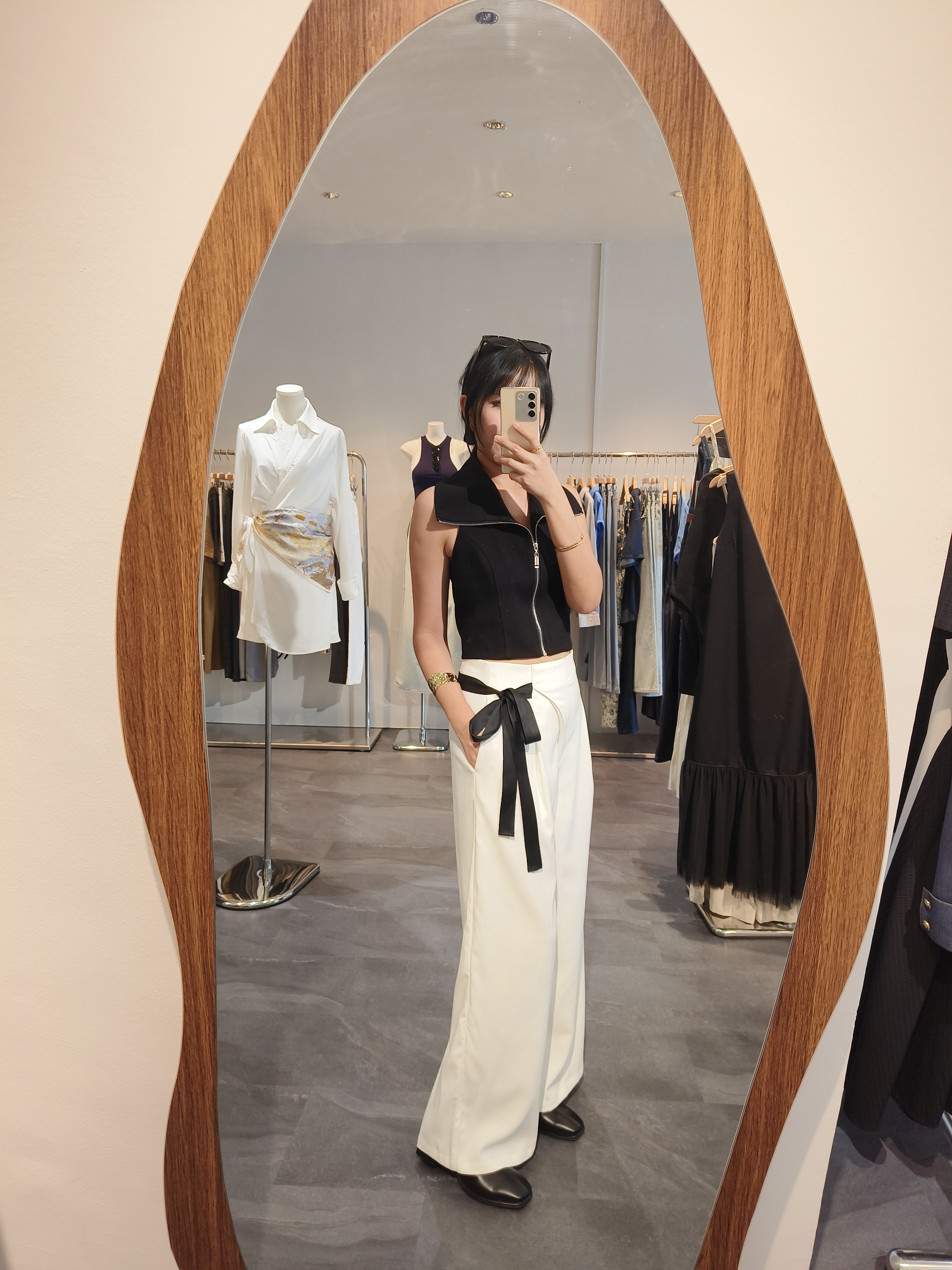 侧边绑带米白长裤 Side Tie Trousers