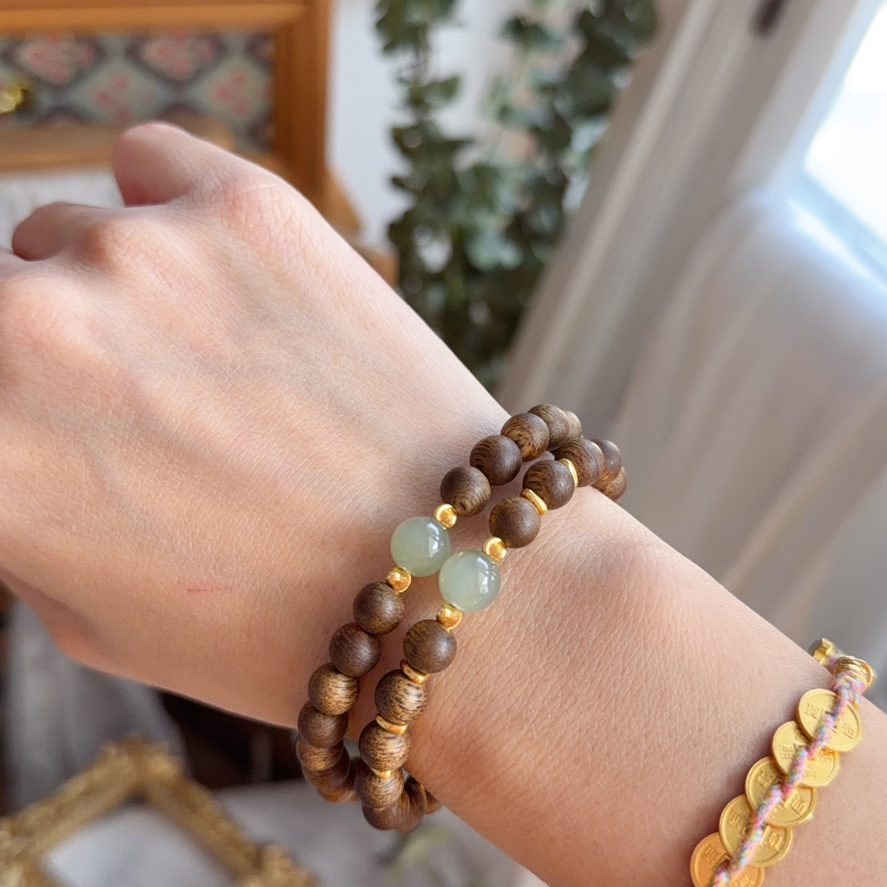 999足金襯6mm越南沉香手串