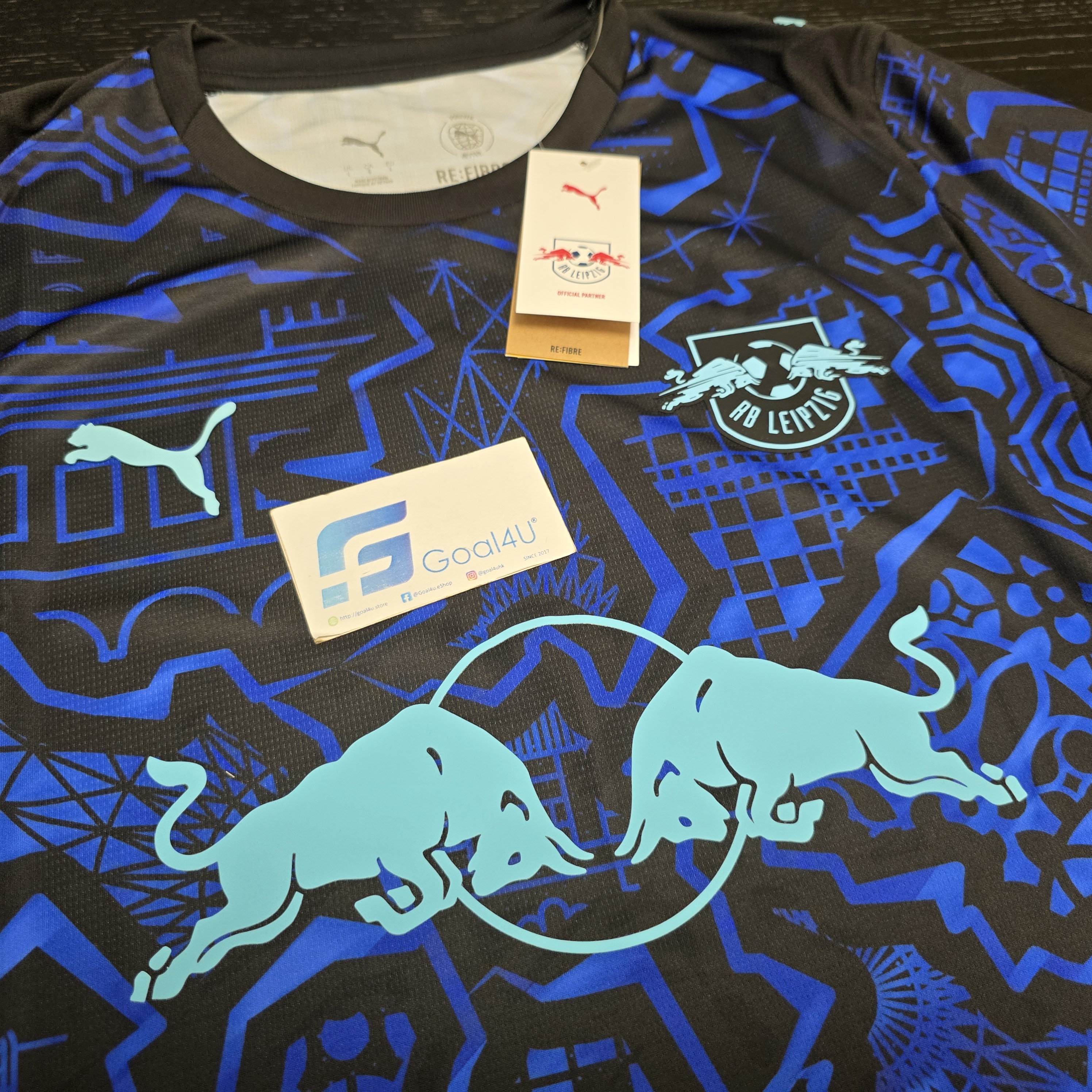 ✨ 螢光登場 Nike Leipzig 萊比錫 2025-26 特別版球衣 784029_01