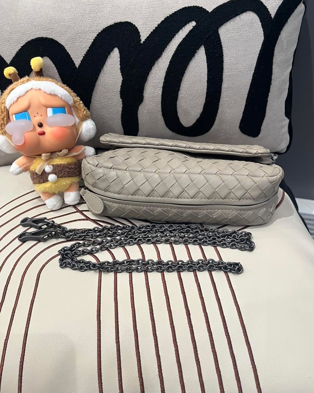 Bottega veneta crossbody chain bag 100%Authentic,95%new✅dust bag