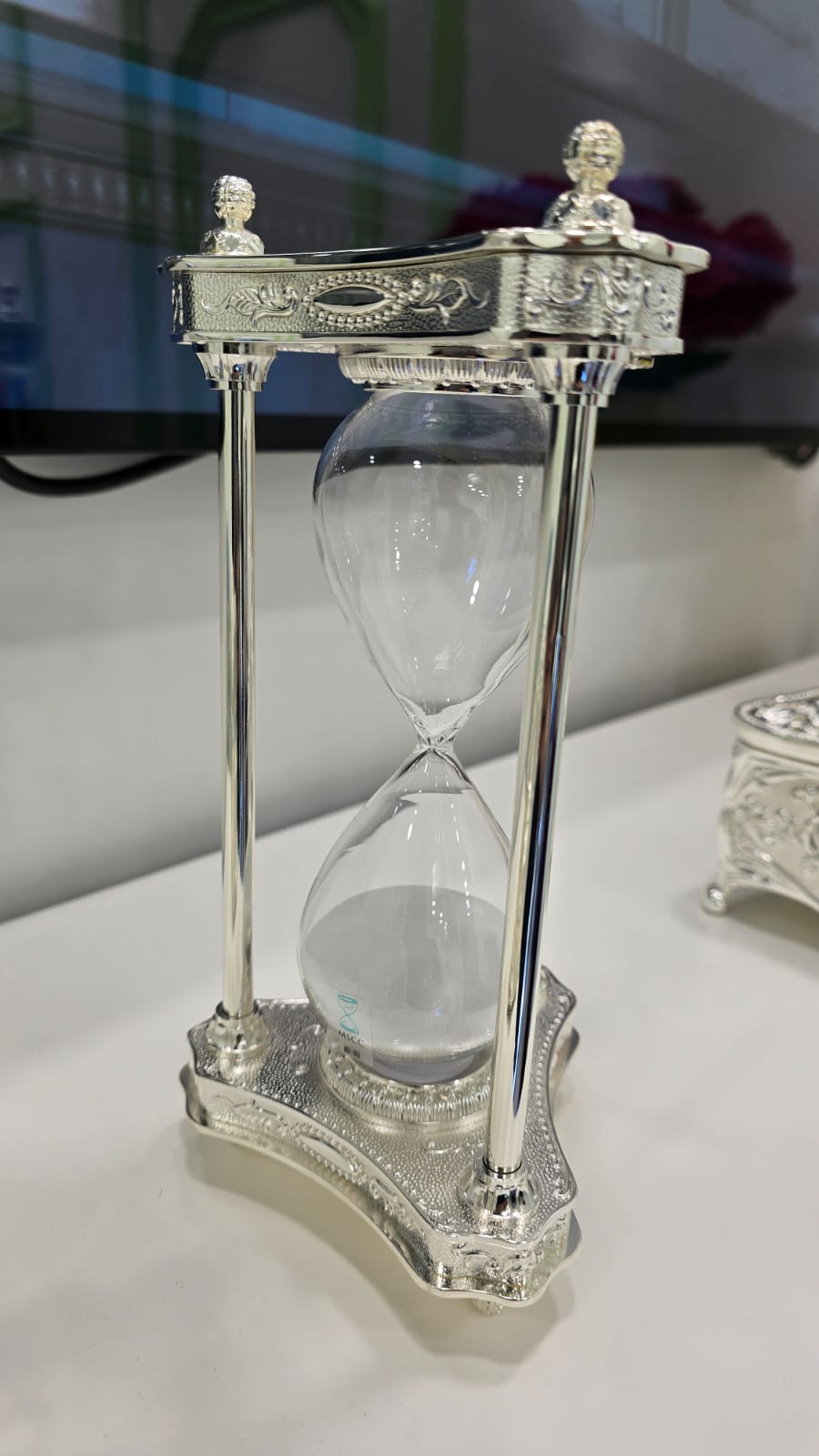 鍍銀玫瑰花紋鑲石沙漏座 A3300