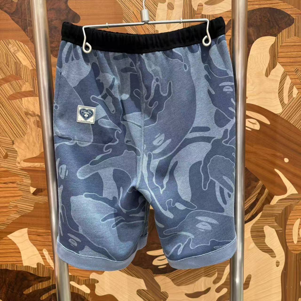 AAPE Moonface sweat shorts (C698)