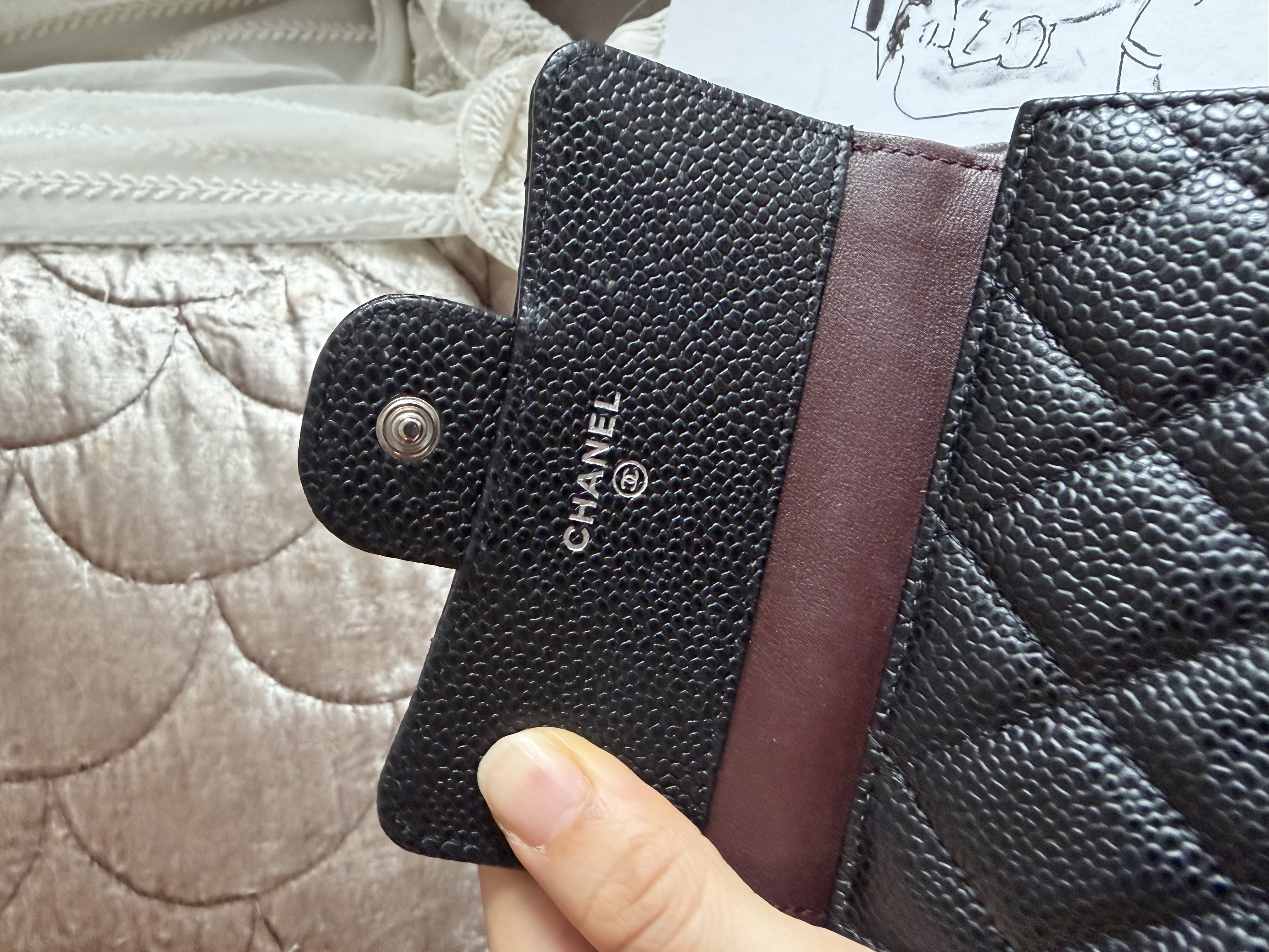 接近閑置 Chanel cc logo black caviar short wallet phw
