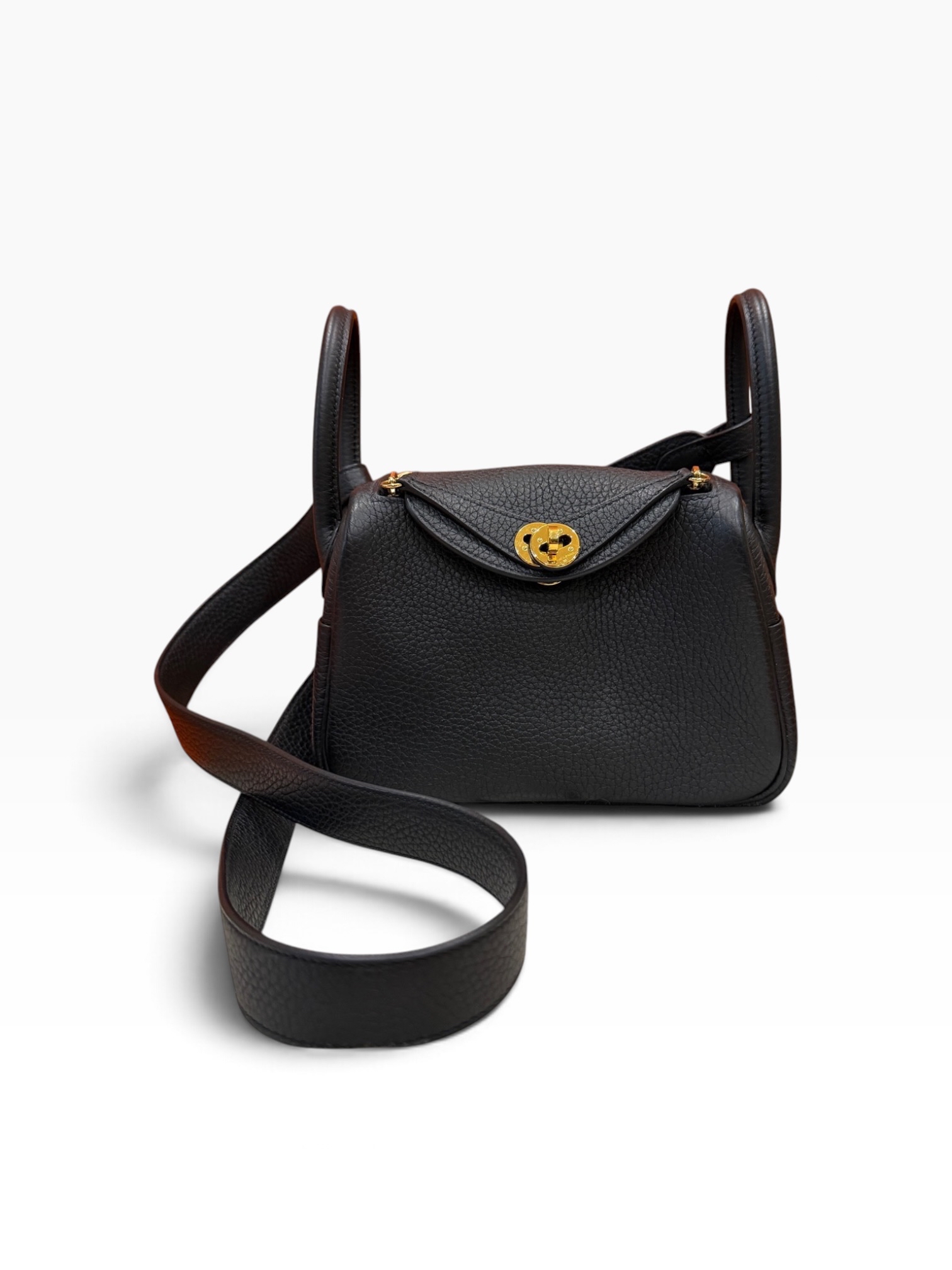 Pre owned Hermes mini Lindy black gold A10304