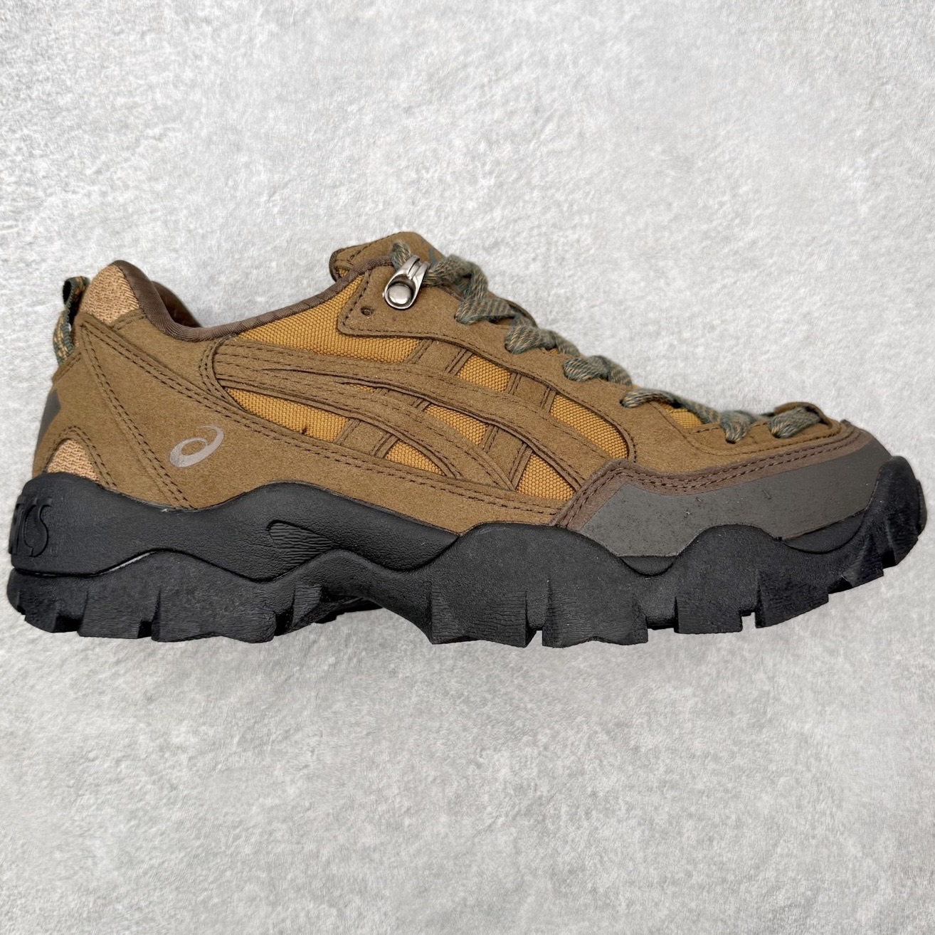 Asics Gel-Pickax x U.Sage