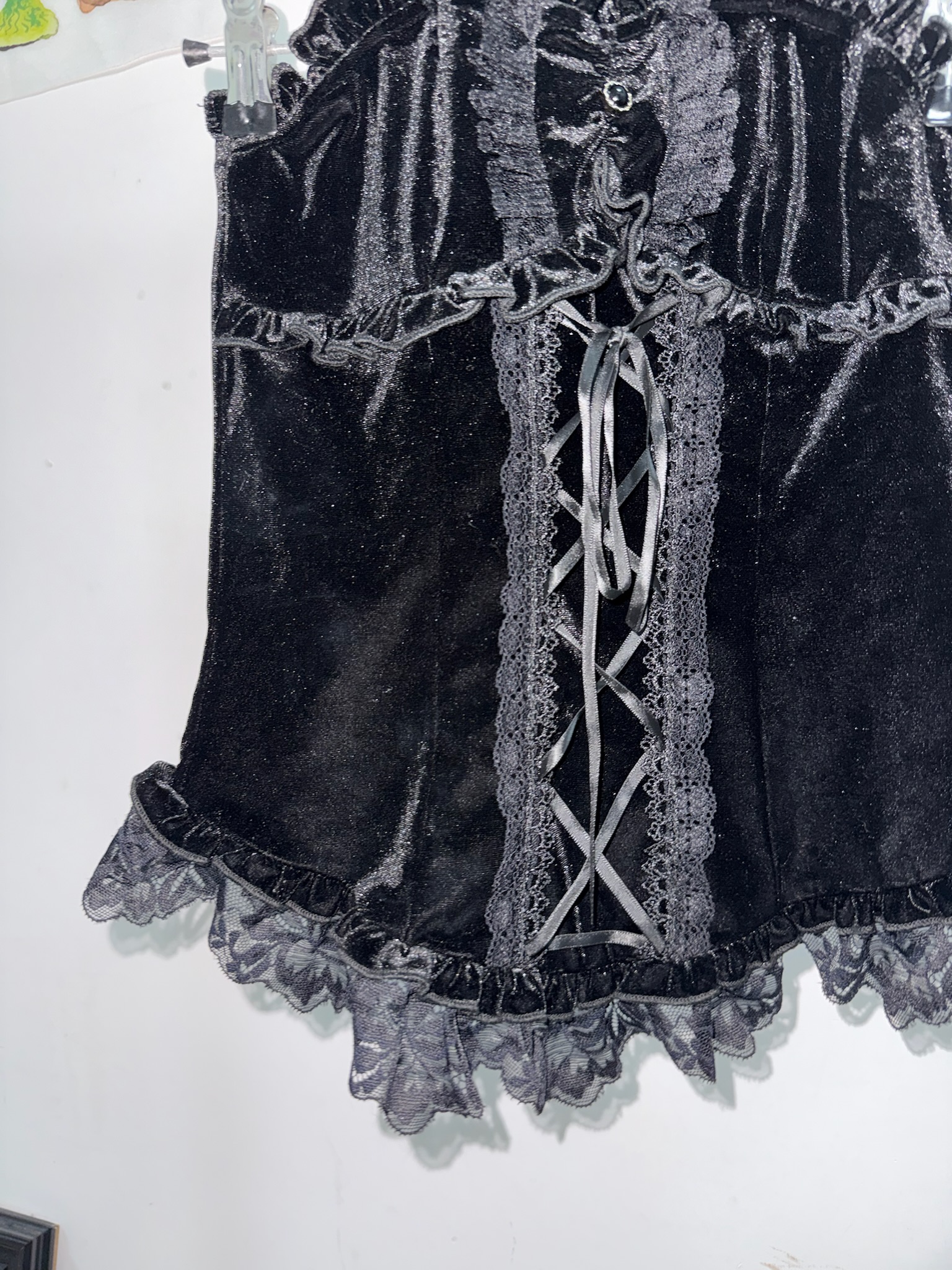 Romwe Gothic Velvet Halter Top with Lace Corset Detailing