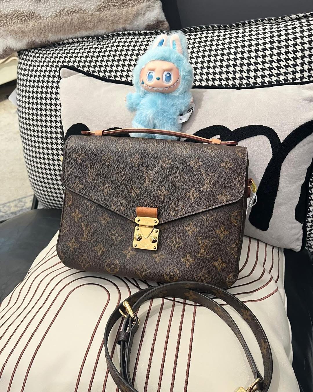 Lv Metis pochette monogram 2way bag  100%Authentic,95%new✅dust bag 