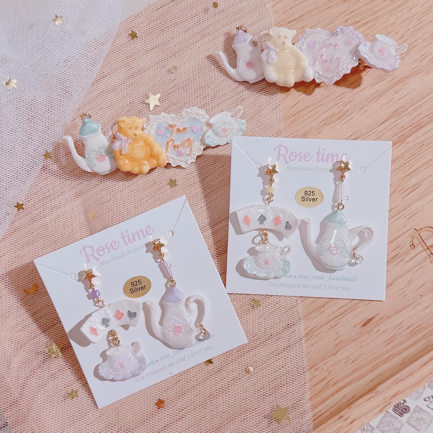 ᴿᵒˢᵉ ᵗⁱᵐᵉ ʰᵃⁿᵈᵐᵃᵈᵉ7️⃣週年 #3月31日-4月2日半價飾物 🈹  愛麗絲甜甜下午茶系列 耳環 兩色入🩵🩷