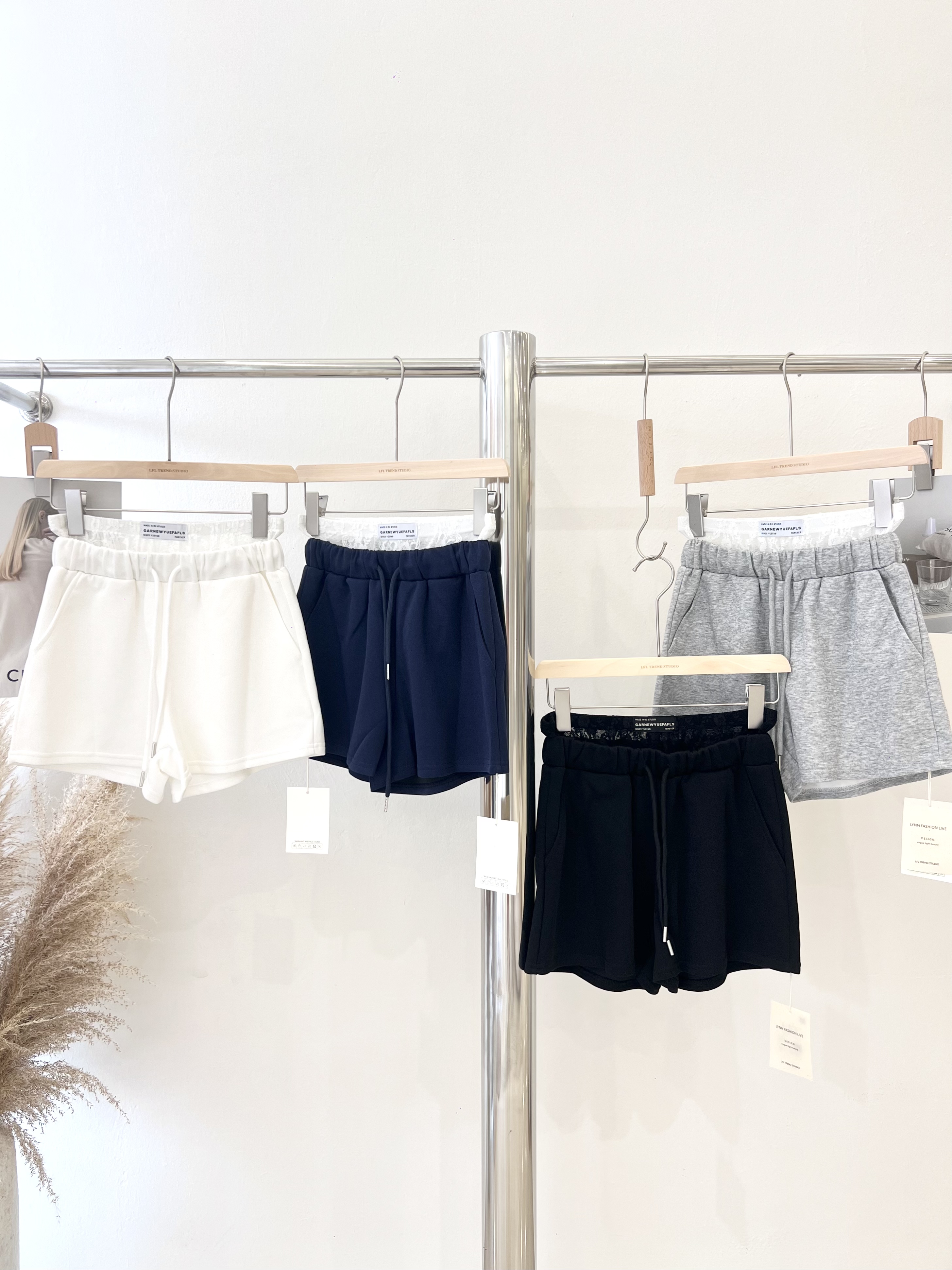 6918 韩版蕾丝拼接百搭短裤