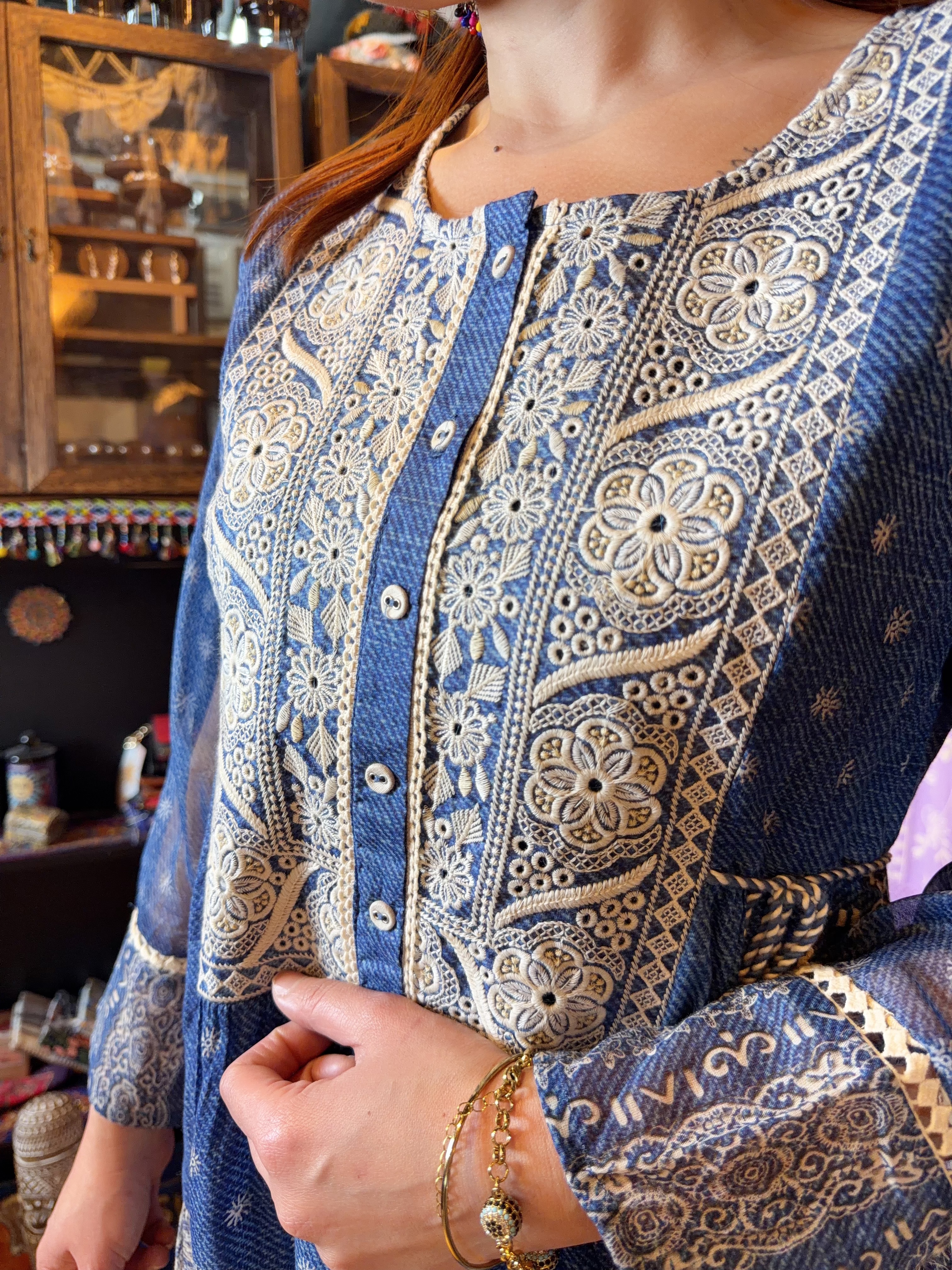 Blue x White Floral Emb. 4-Rope OP 49" #1415