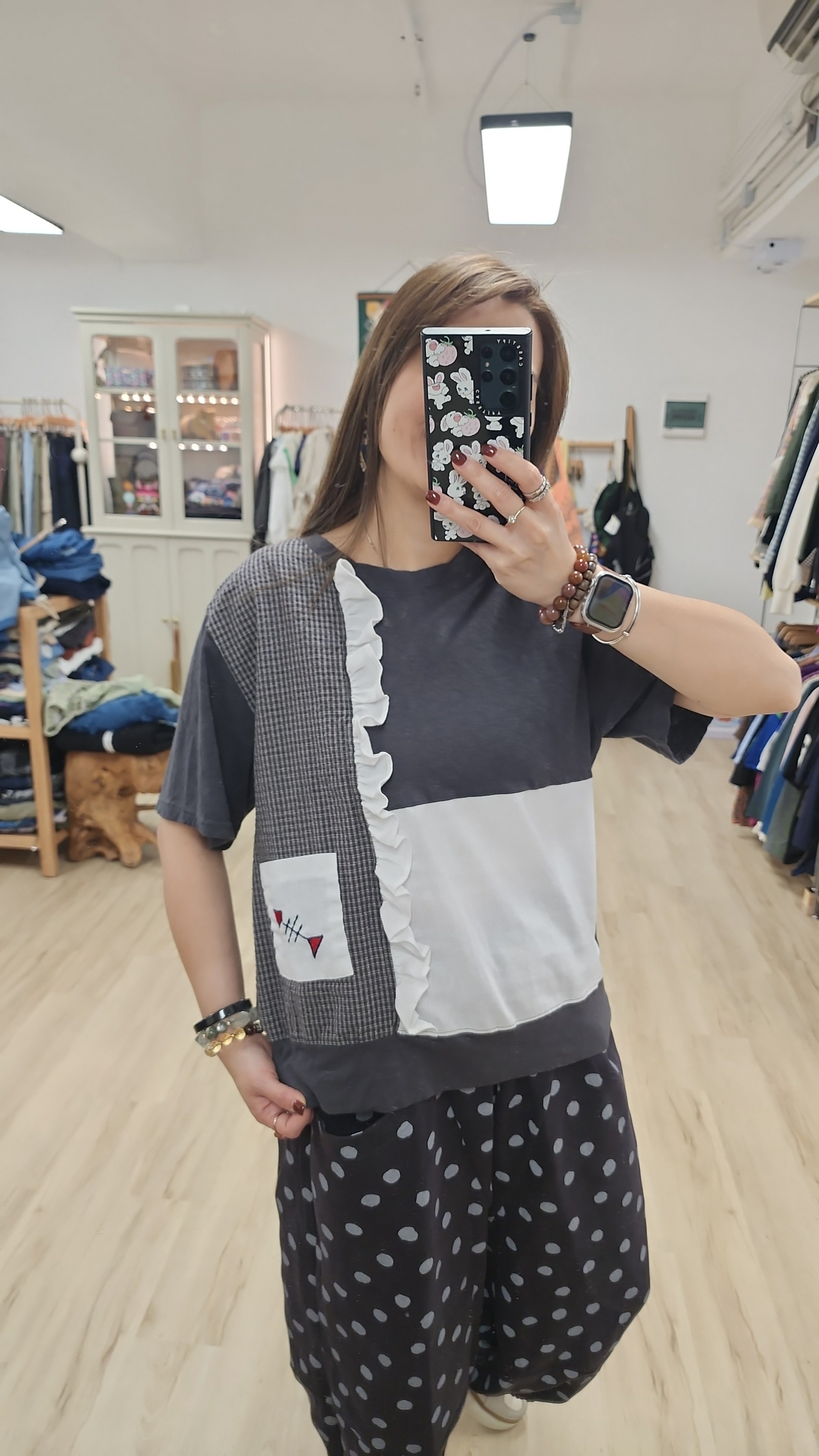 韓國炭灰拼白魚骨袋刺繡棉Tee