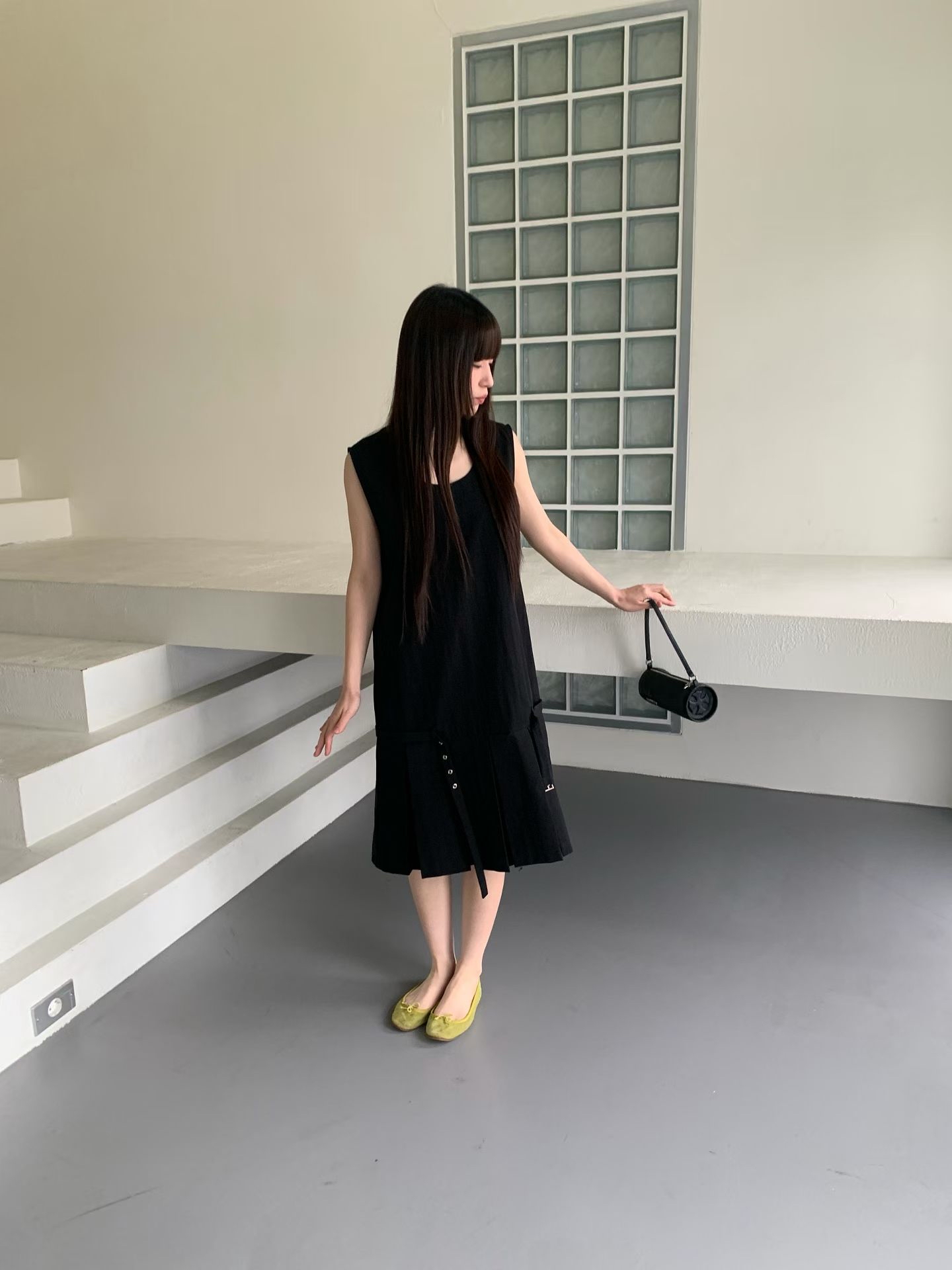 Black dress