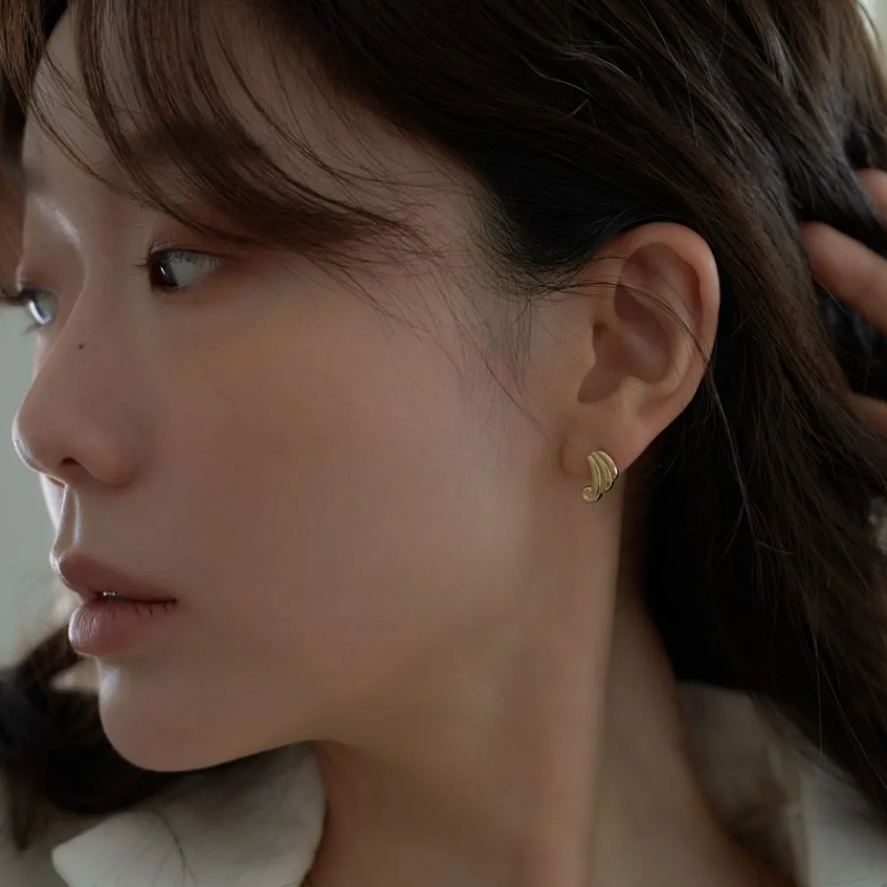 AUBE DE MOI | Nouveau. Wave Earring