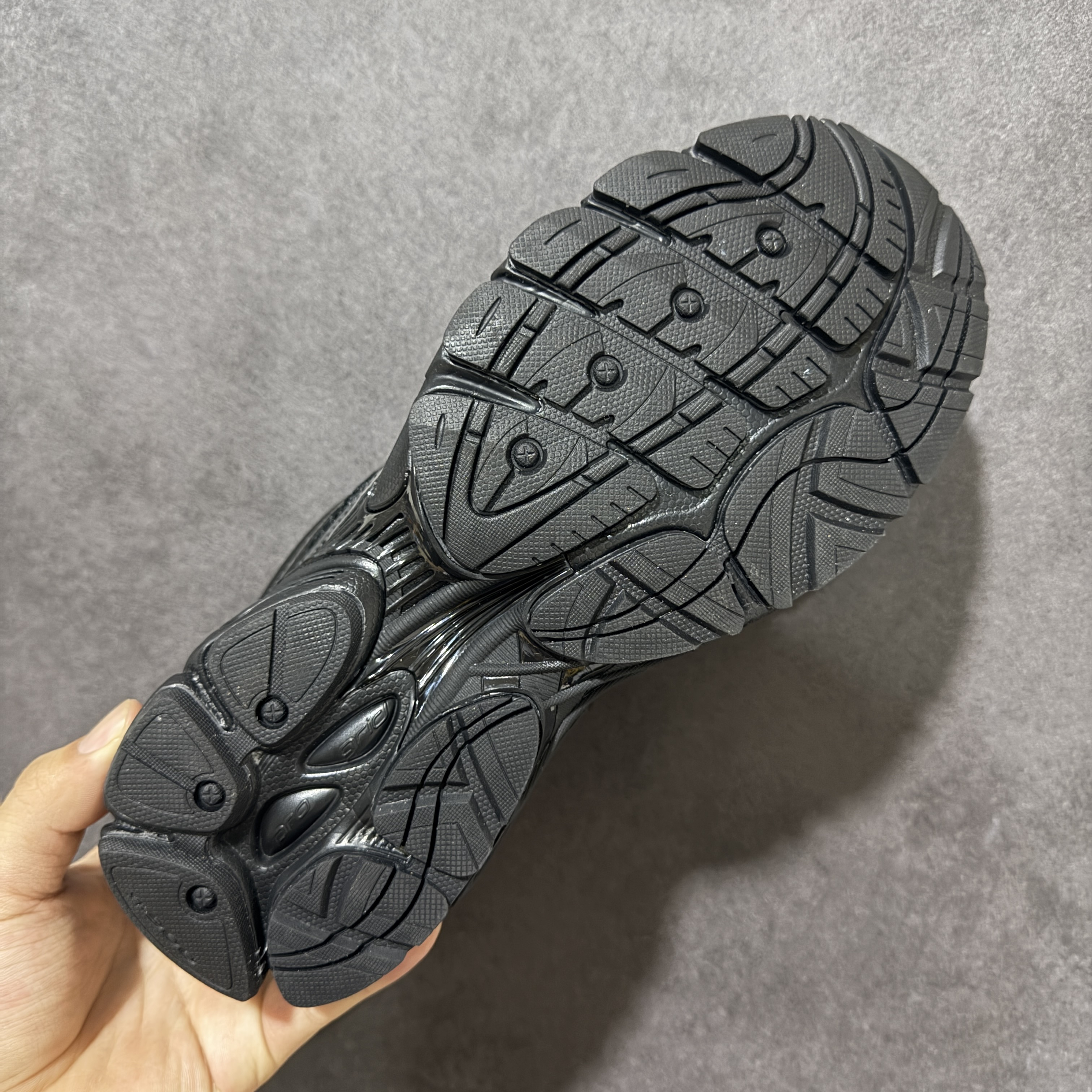 Saucony ProGrid Omni 9 OG