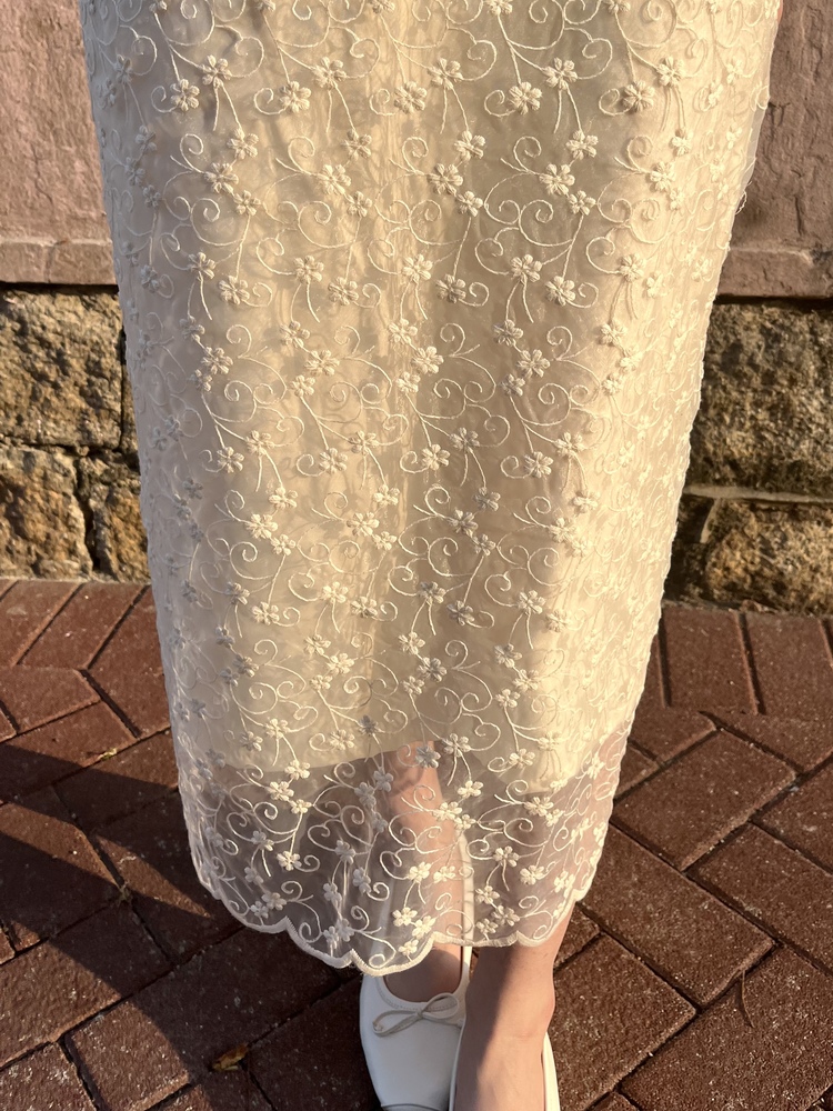 Blossom Embroidery Skirt (Cream)